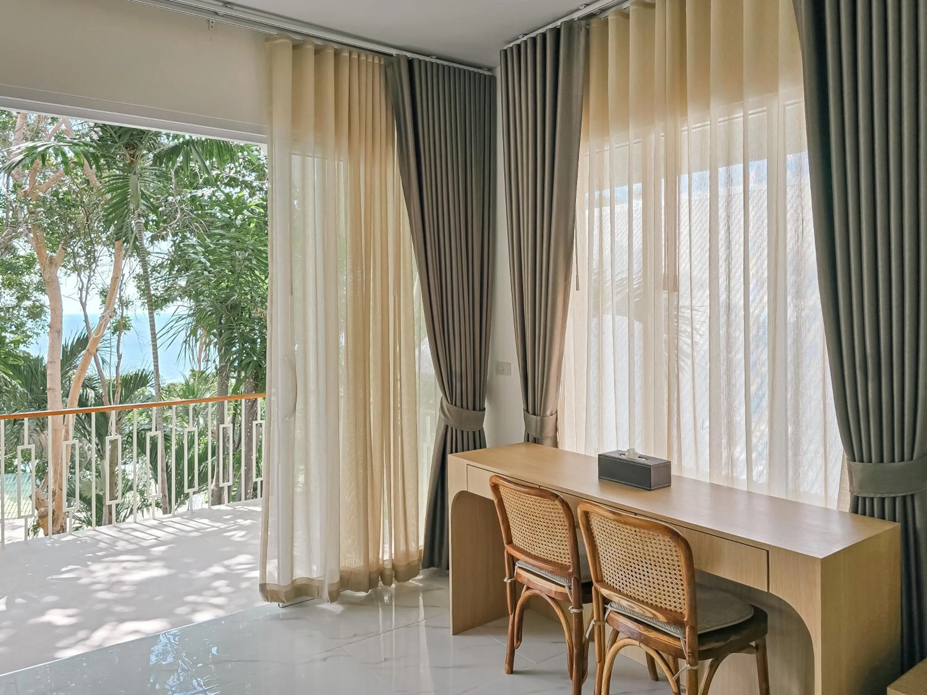 Haadson Resort & Koh Raham