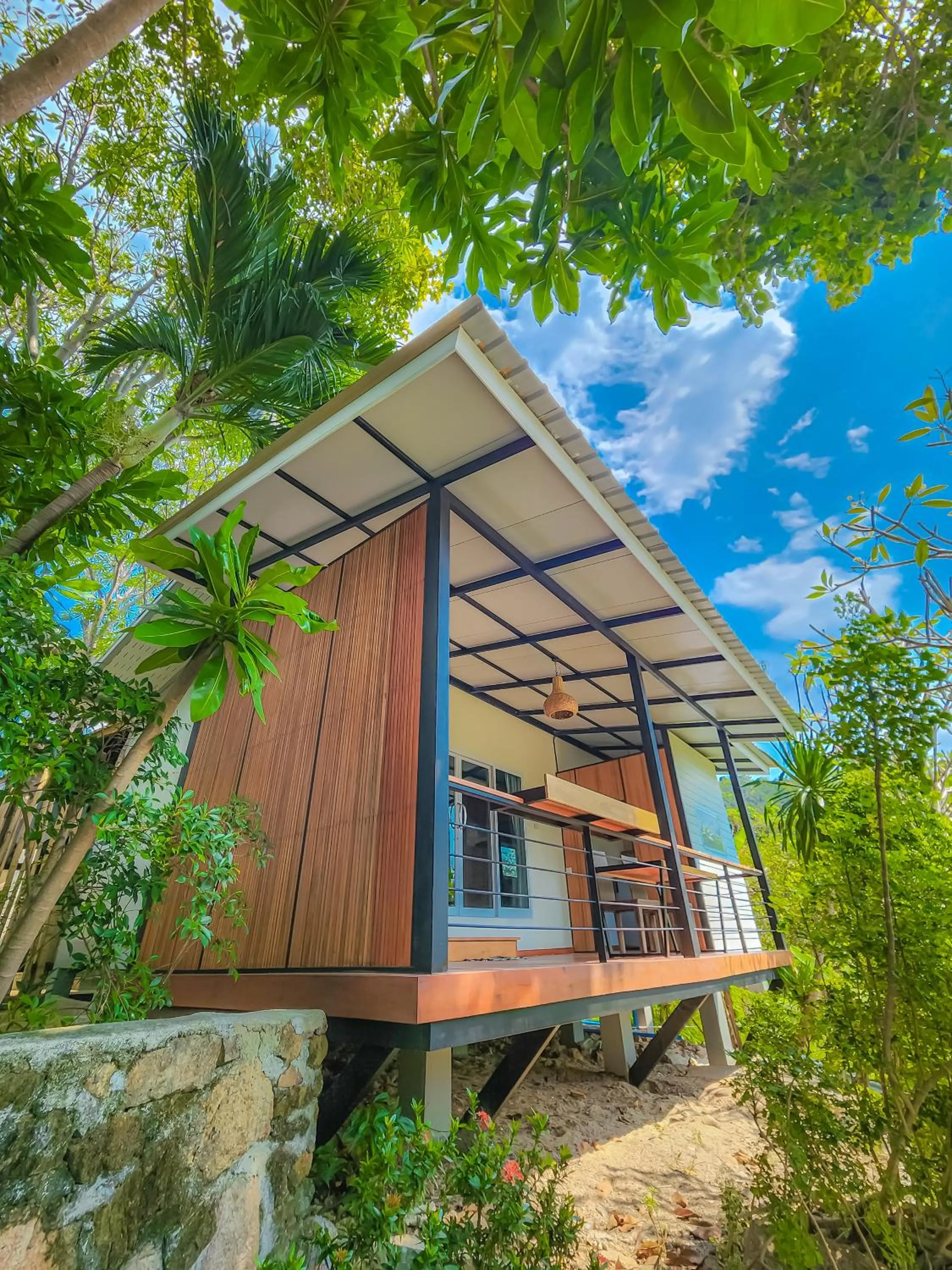 Property building in Haadson Resort & Koh Raham