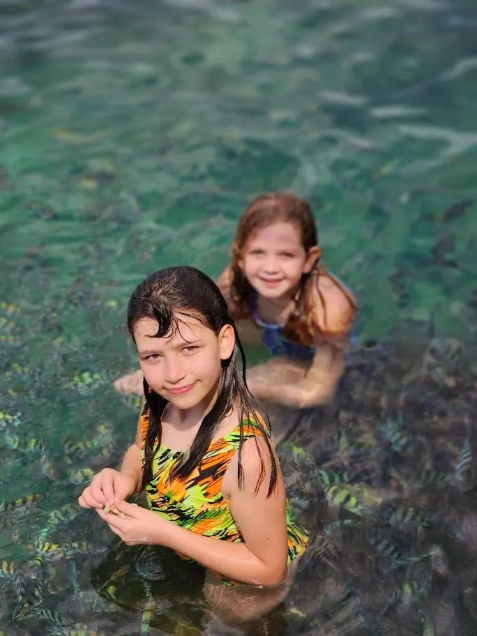 Restaurant/places to eat in Haadson Resort & Koh Raham