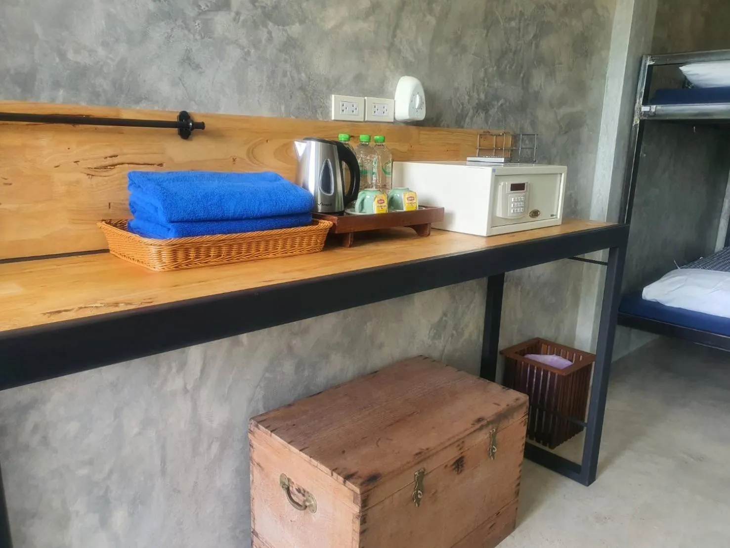 Decorative detail, Bed in Le Cocotier