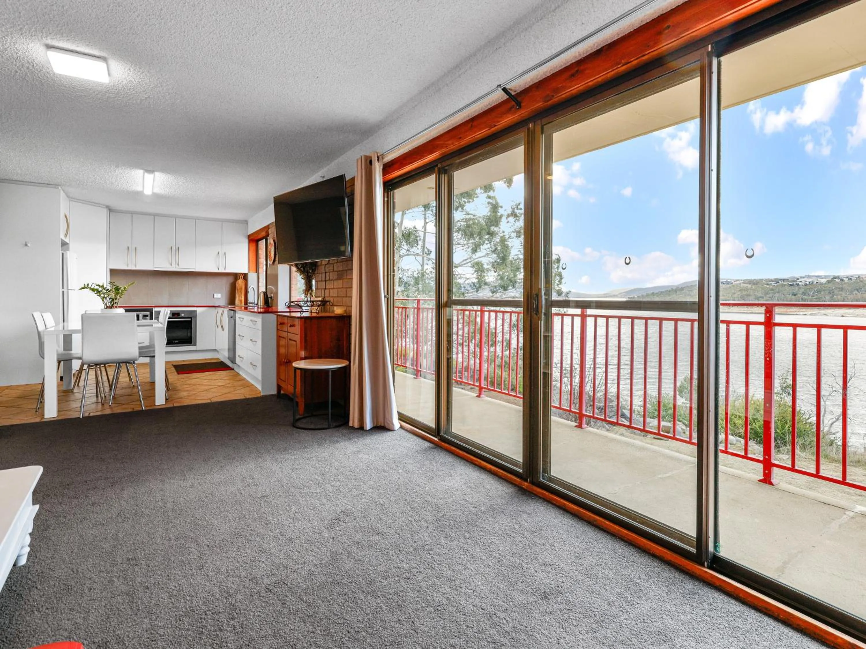 Lake view in Pontis Lodge Waterfront Apartment