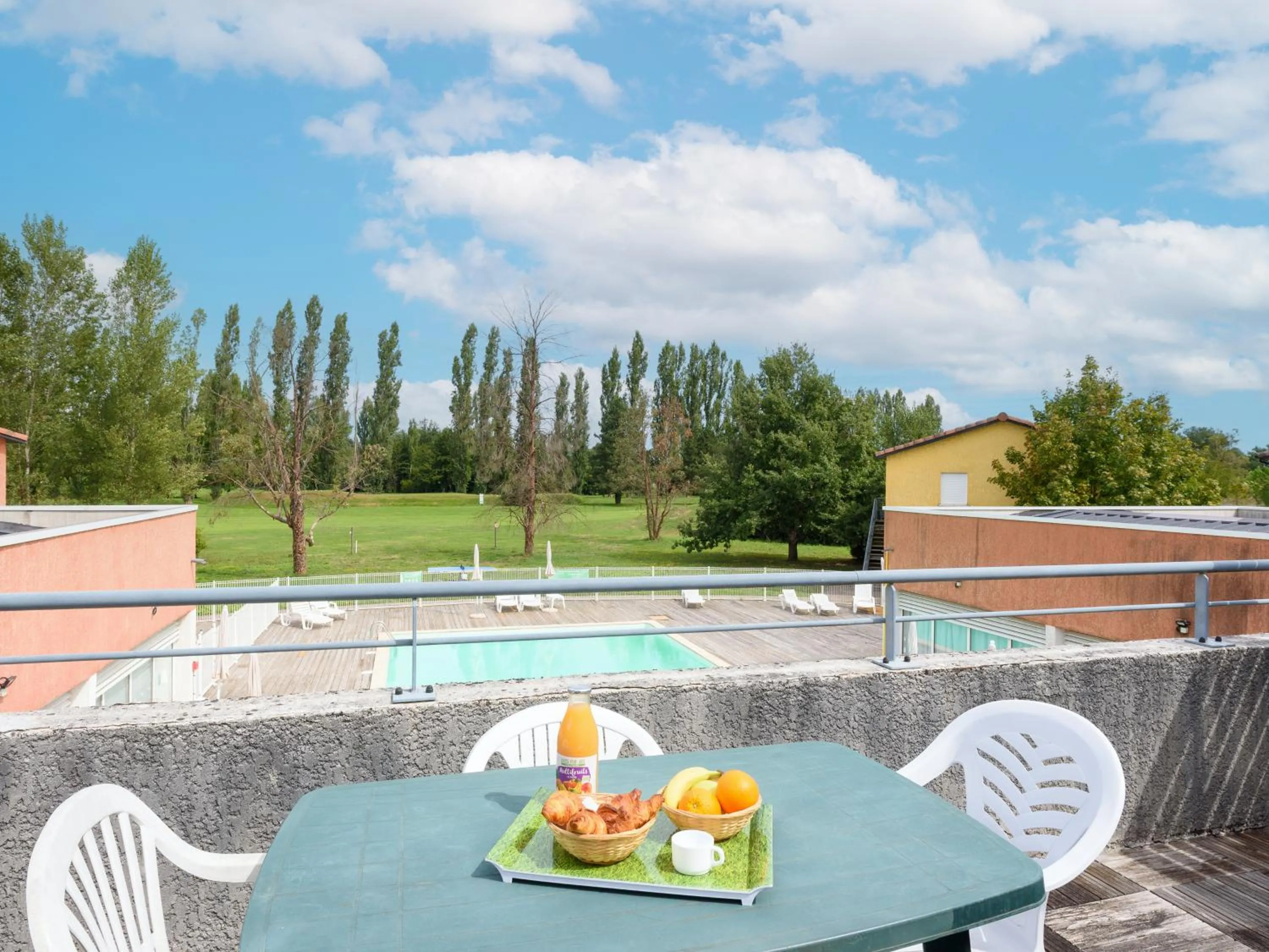 Balcony/Terrace in Vacancéole - Domaine du Green
