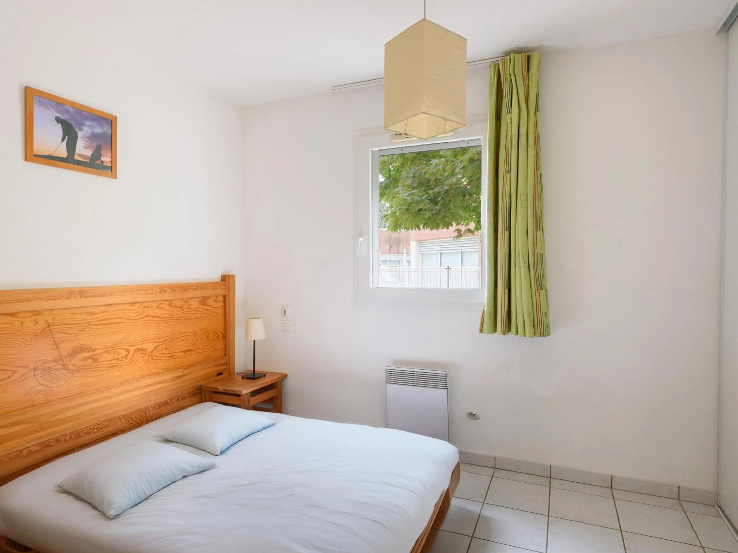 Bedroom, Bed in Vacancéole - Domaine du Green