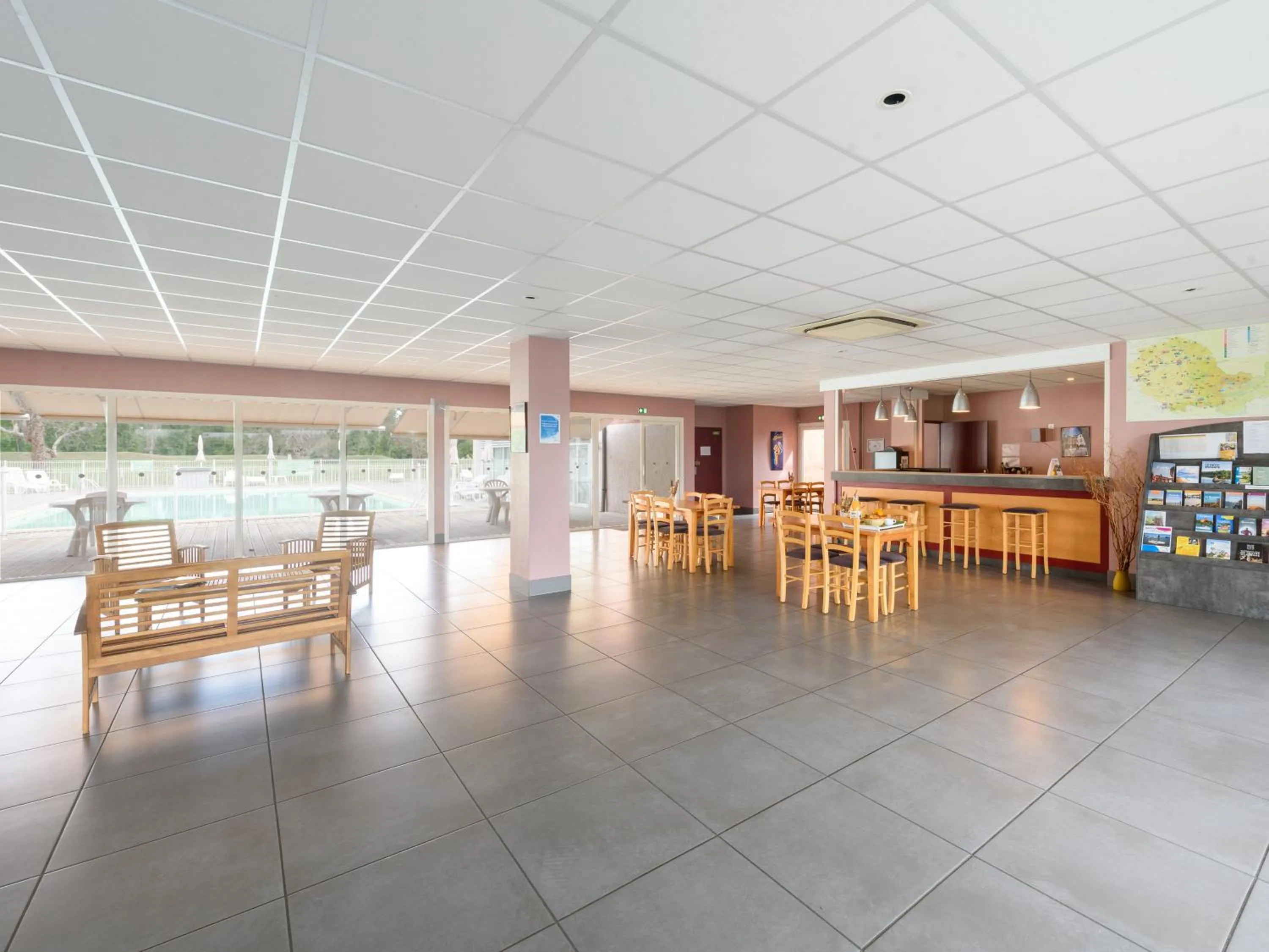 Lobby or reception in Vacancéole - Domaine du Green