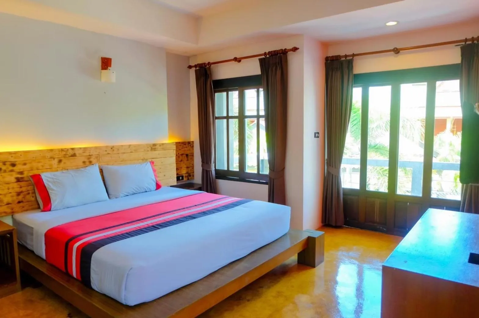 Photo of the whole room, Bed in See Through Resort Haad Yao