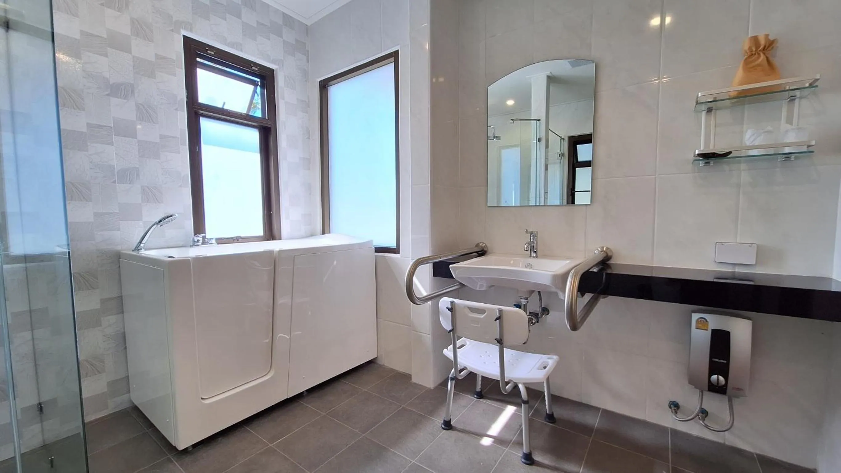 Toilet in ThaiLife Wellness & Meditation Resort- SHA Plus