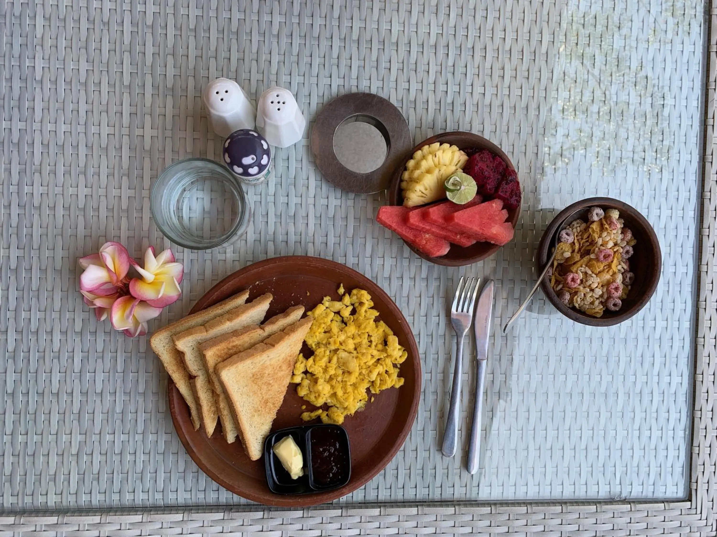 Food in Katara Gili, Boutique Rooms and Bungalows