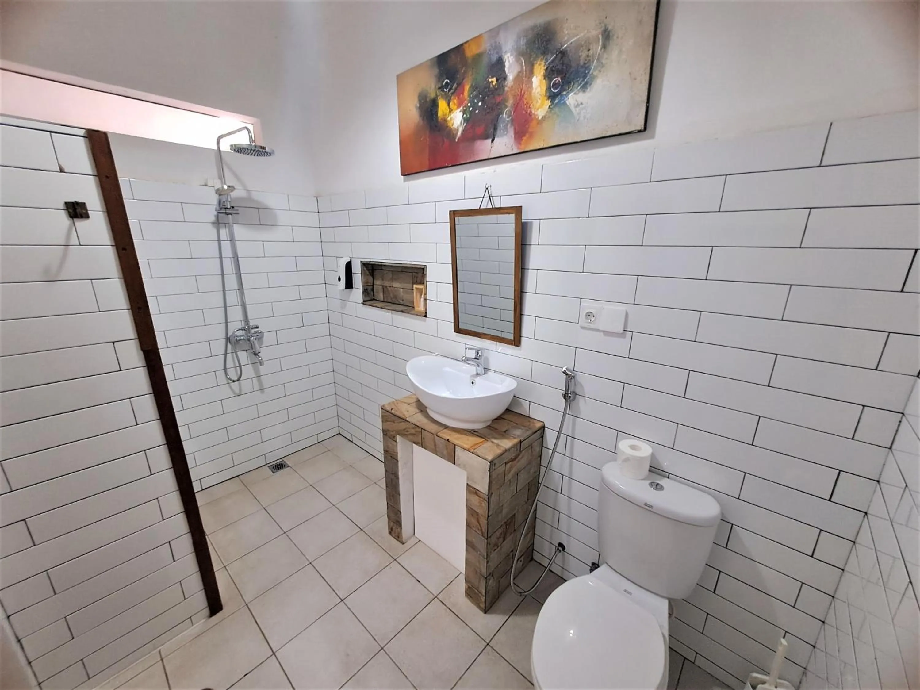 Shower in Katara Gili, Boutique Rooms and Bungalows