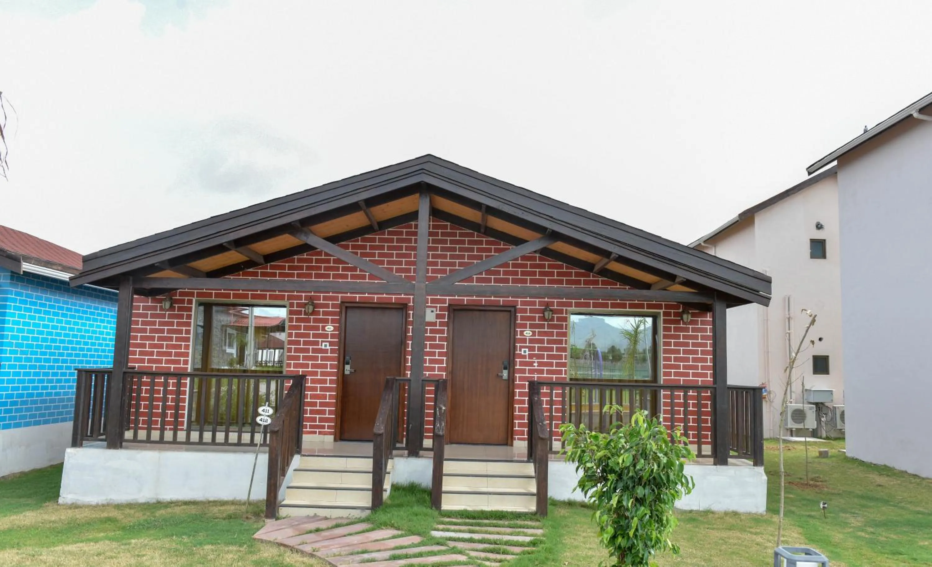 Facade/entrance in Sun Hotel and Resort, Mount Abu