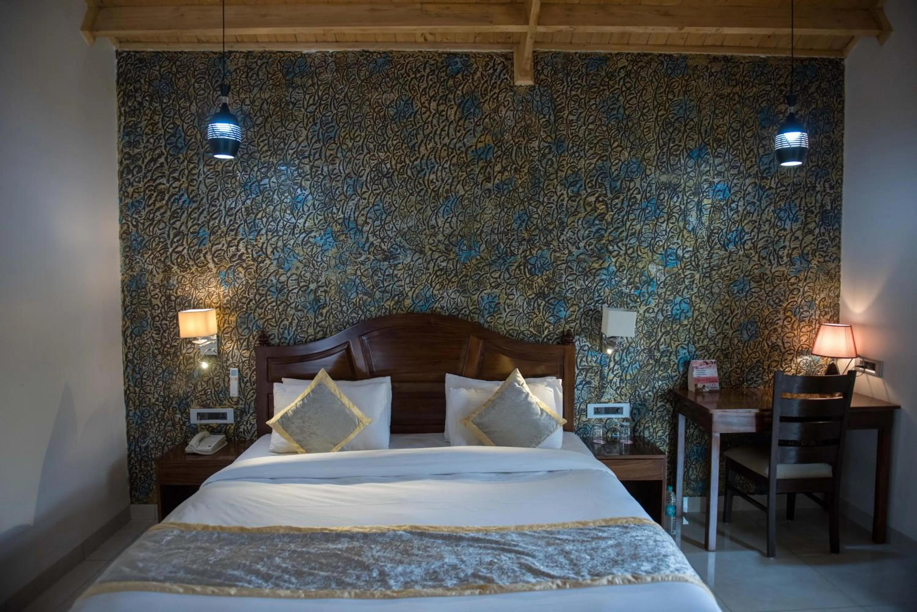 Bed in Sun Hotel and Resort, Mount Abu