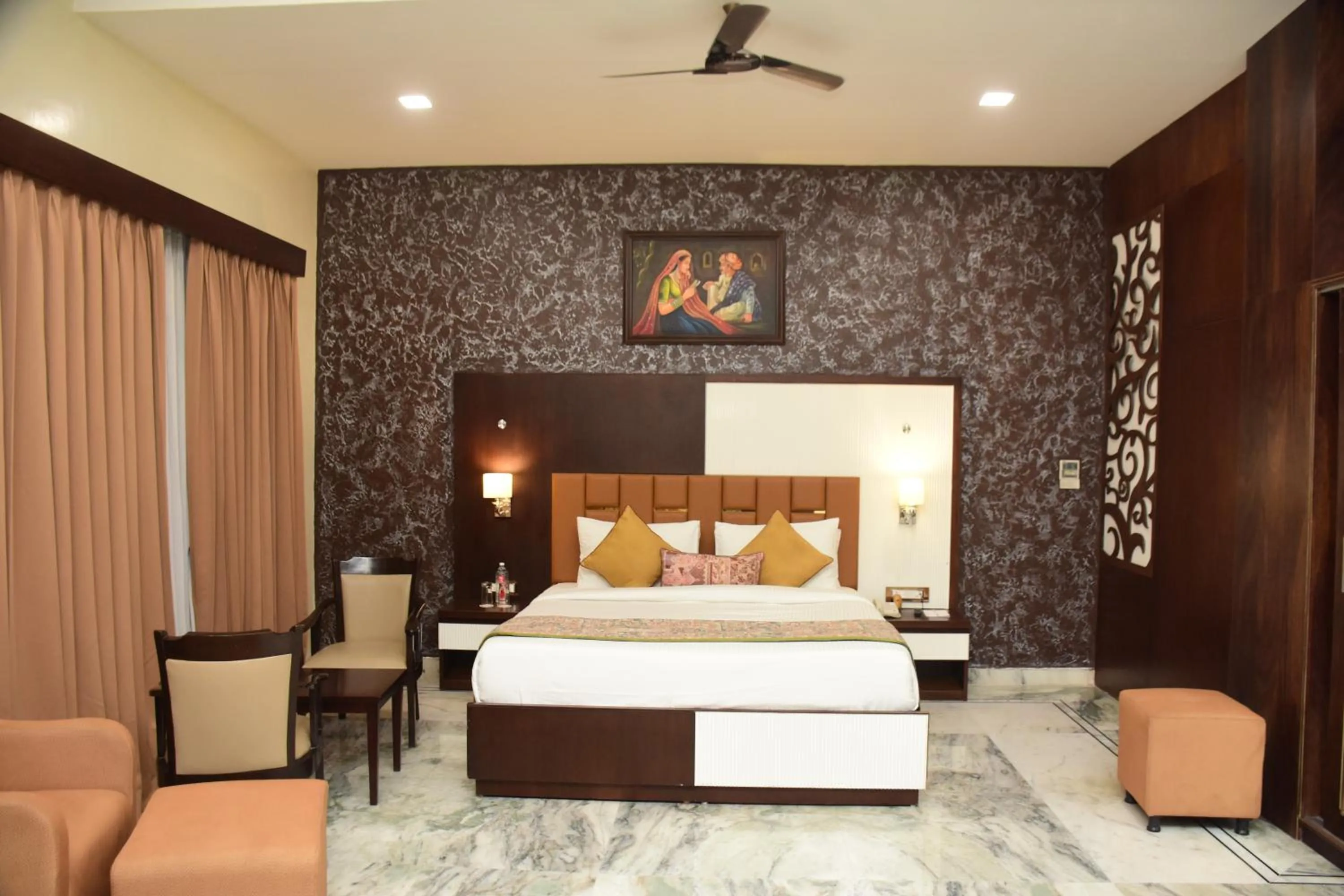 Bed in Sun Hotel and Resort, Mount Abu