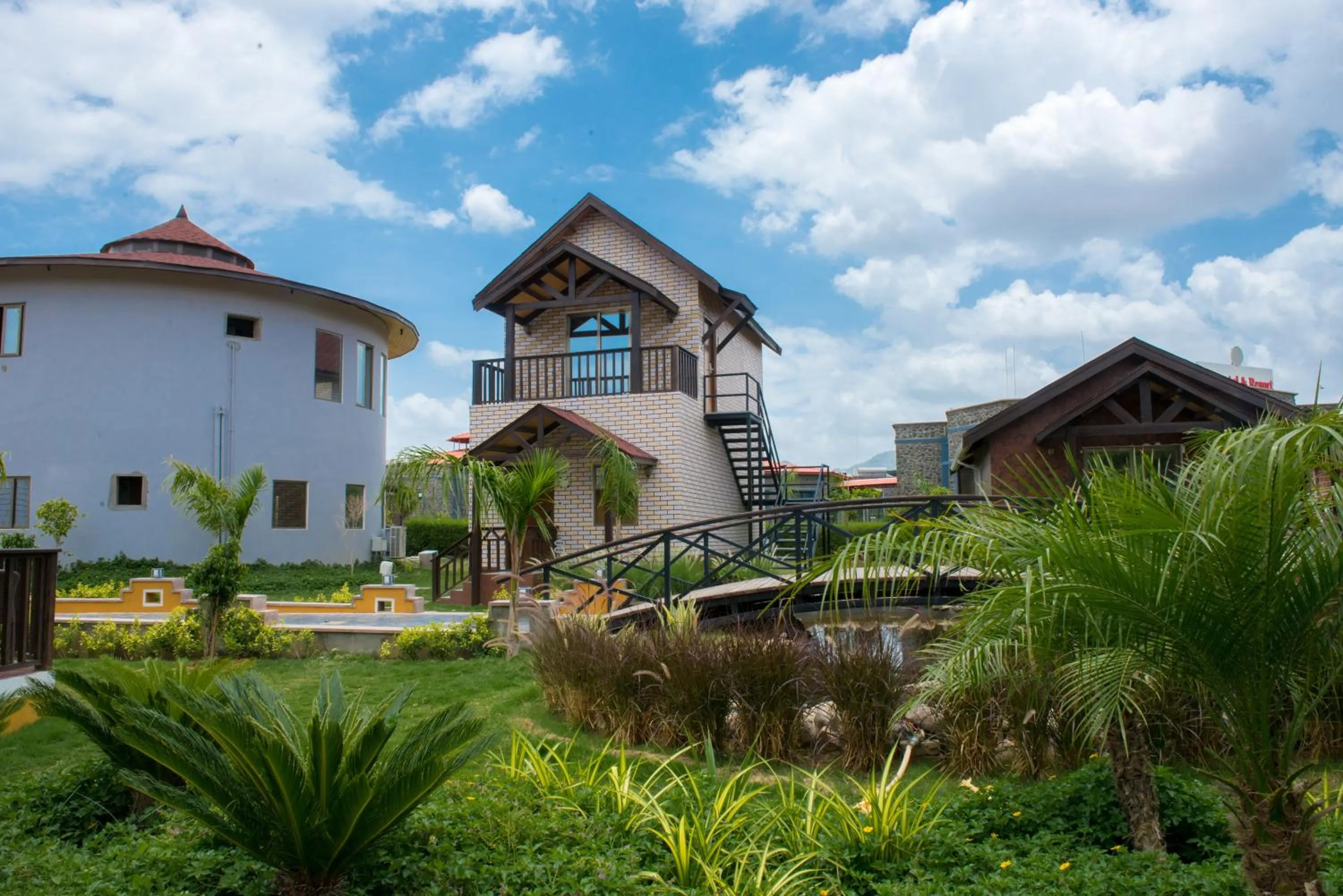 Property building in Sun Hotel and Resort, Mount Abu