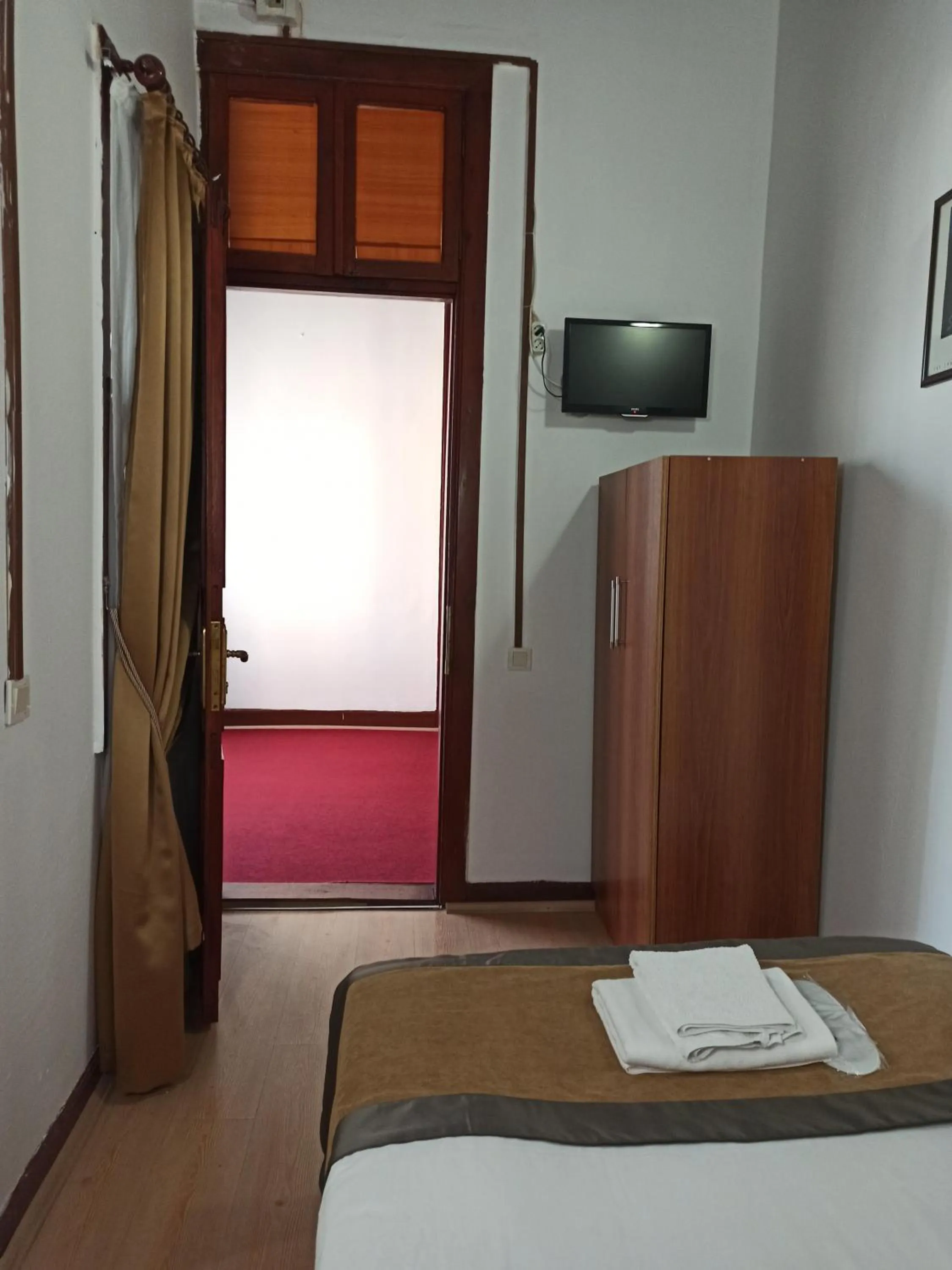 Photo of the whole room, Bed in Konak Hotel Kaleiçi