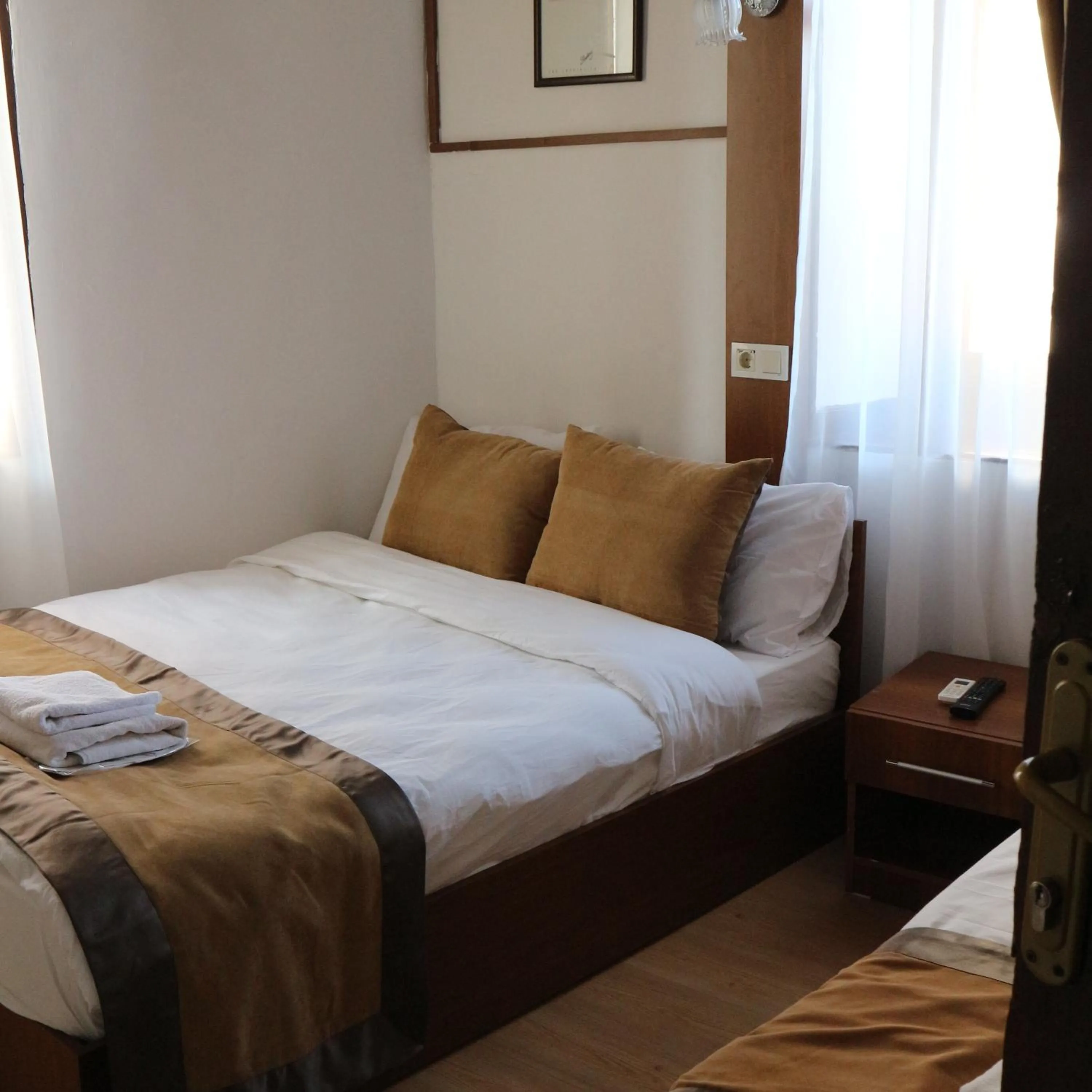 Photo of the whole room, Bed in Konak Hotel Kaleiçi