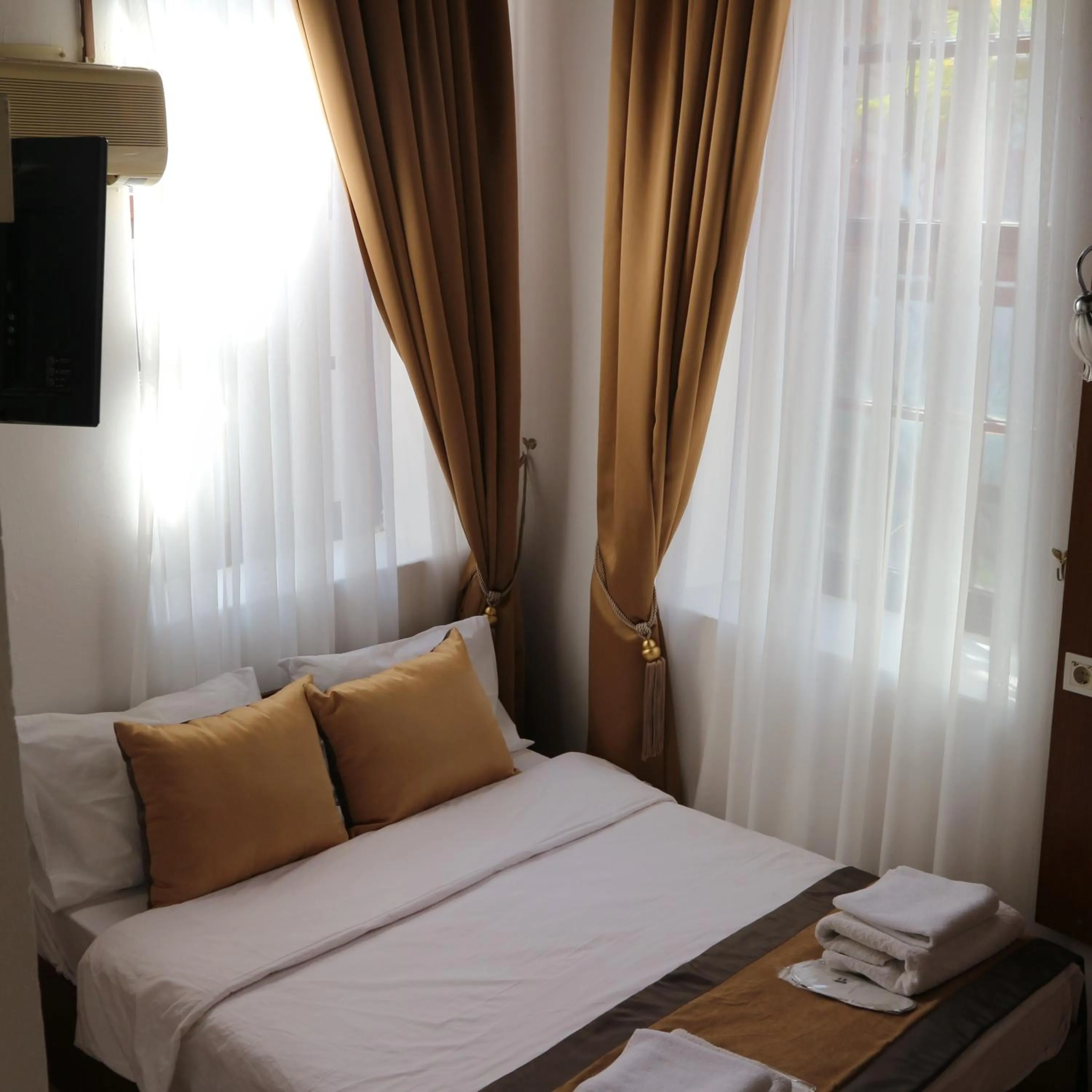 Bed in Konak Hotel Kaleiçi