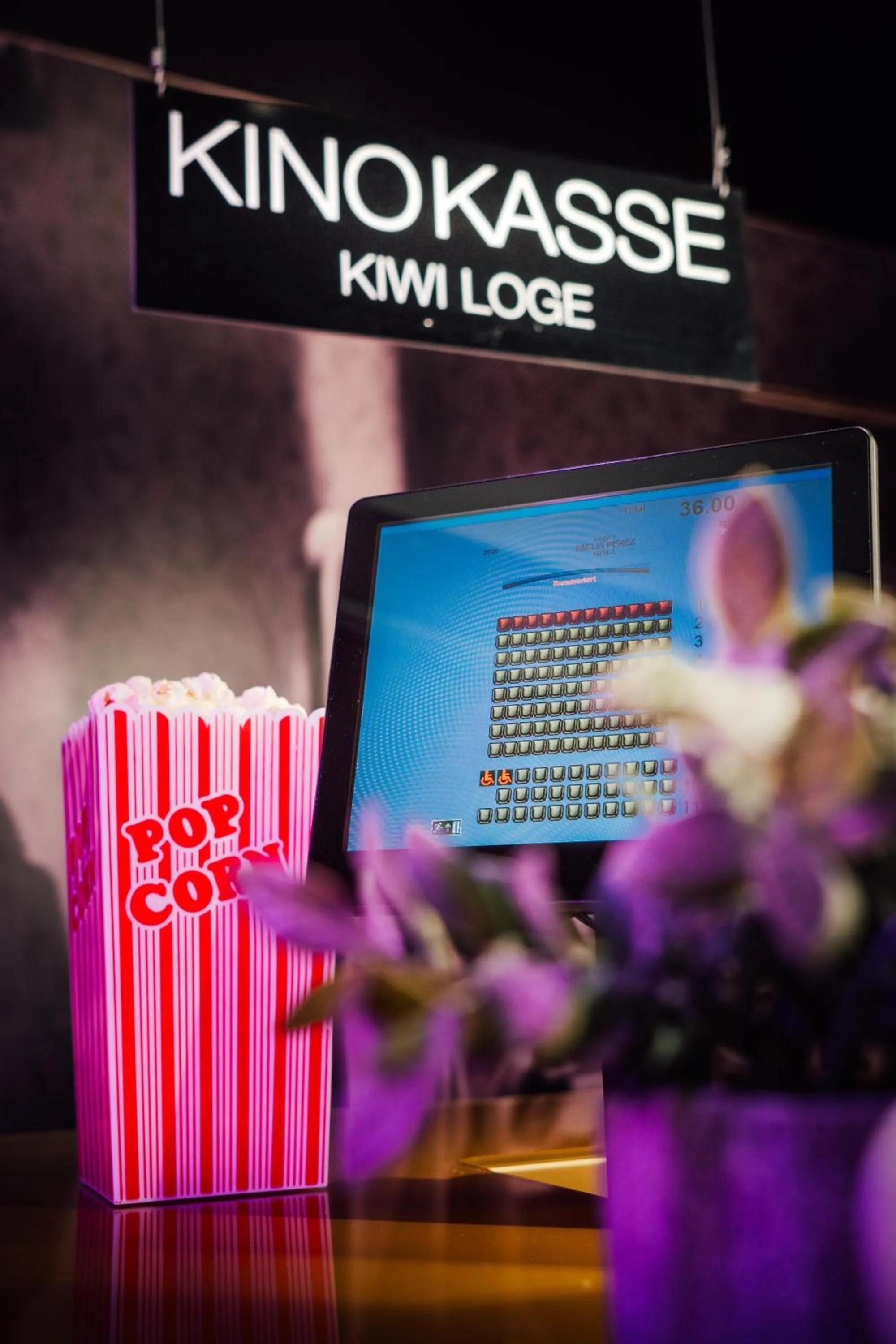 Entertainment in Hotel Loge