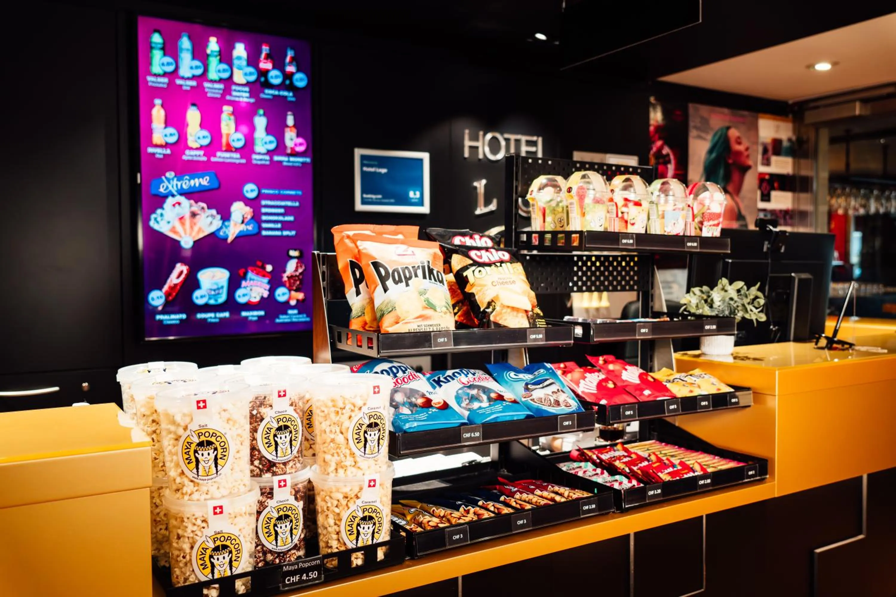 Food and drinks in Hotel Loge