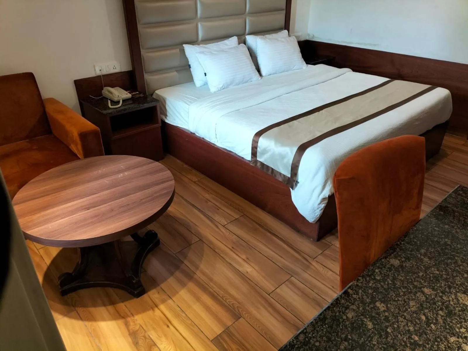 Bedroom, Bed in Cardinal Ambica