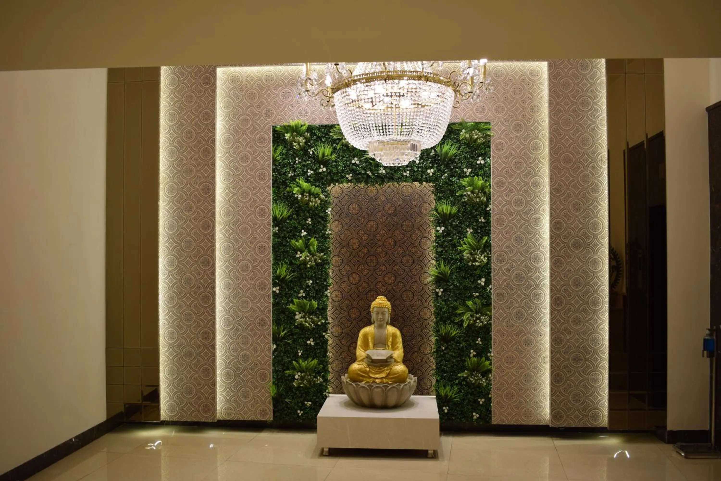 Lobby or reception in Cardinal Ambica