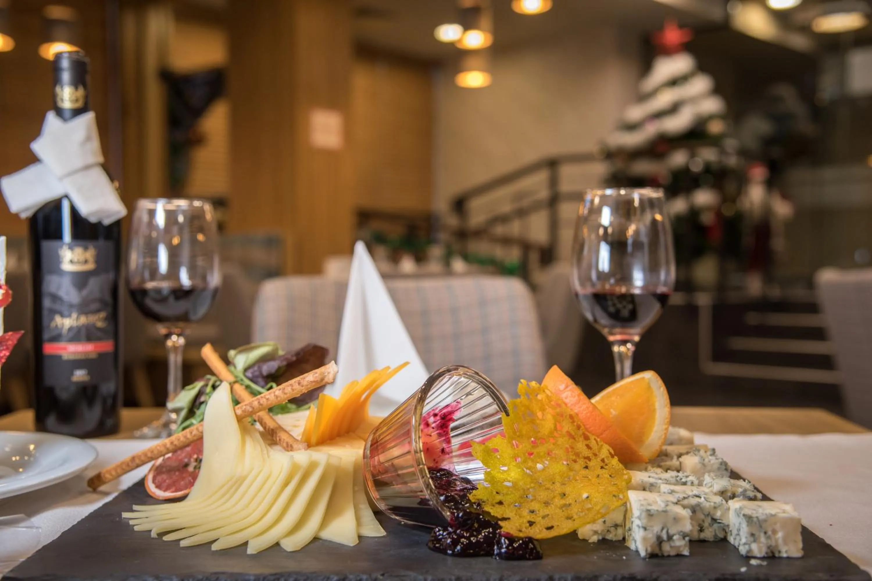 Restaurant/places to eat in St George Ski & Holiday - Half Board & All Inclusive