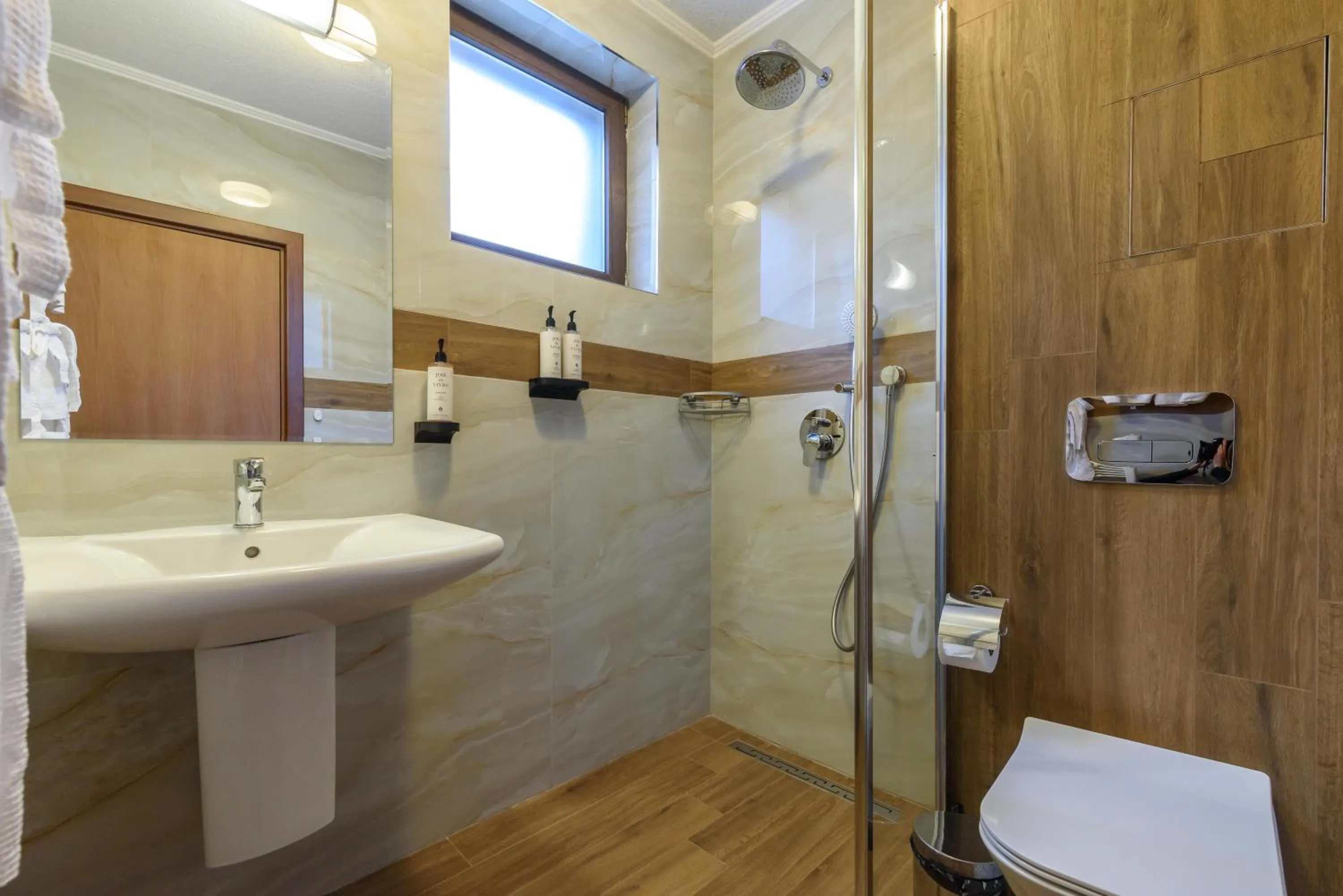 Shower in St George Ski & Holiday - Half Board & All Inclusive
