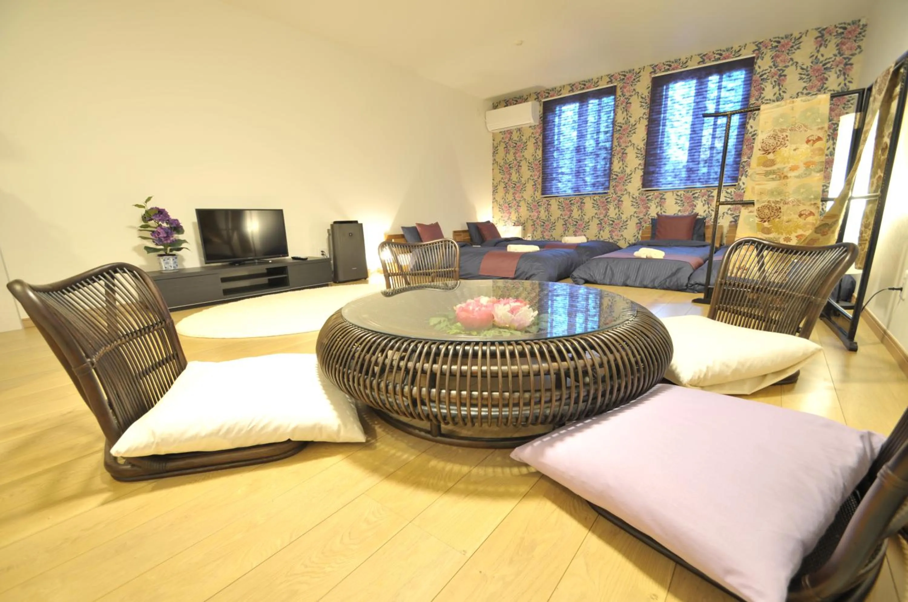 TV and multimedia in Stay SAKURA Tokyo Asakusa Townhouse