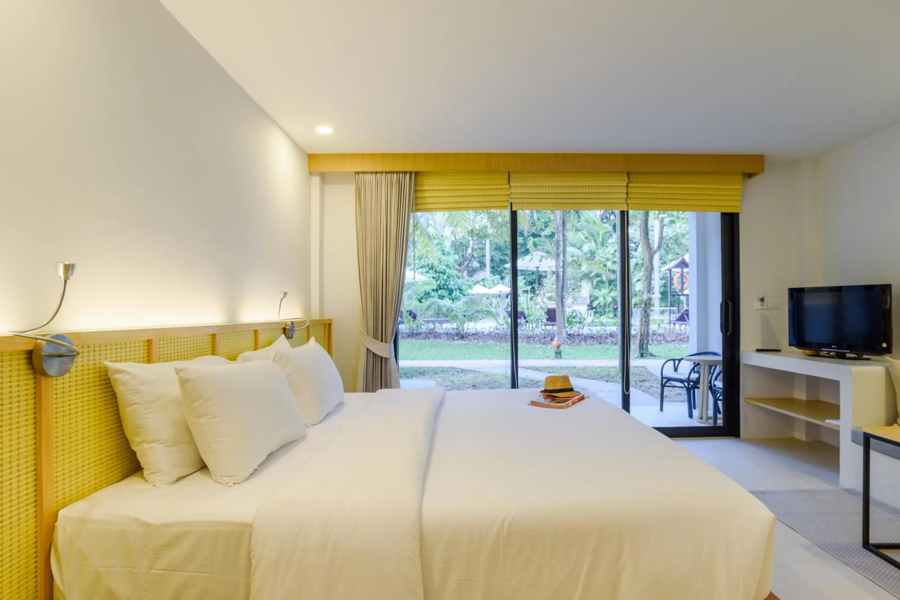 Bed in Paradise Beach Resort, Koh Samui - SHA Extra Plus