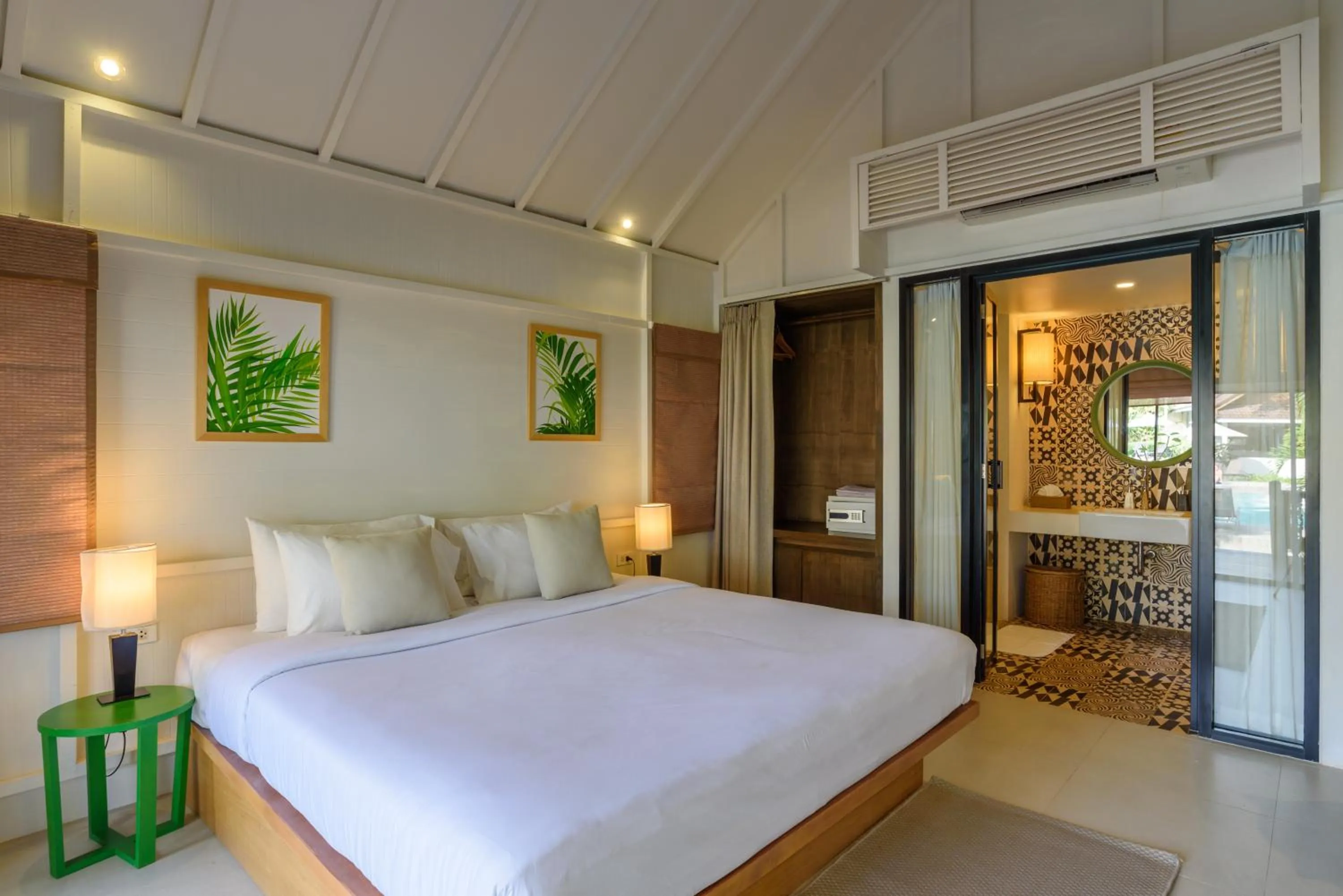 Bed in Paradise Beach Resort, Koh Samui - SHA Extra Plus