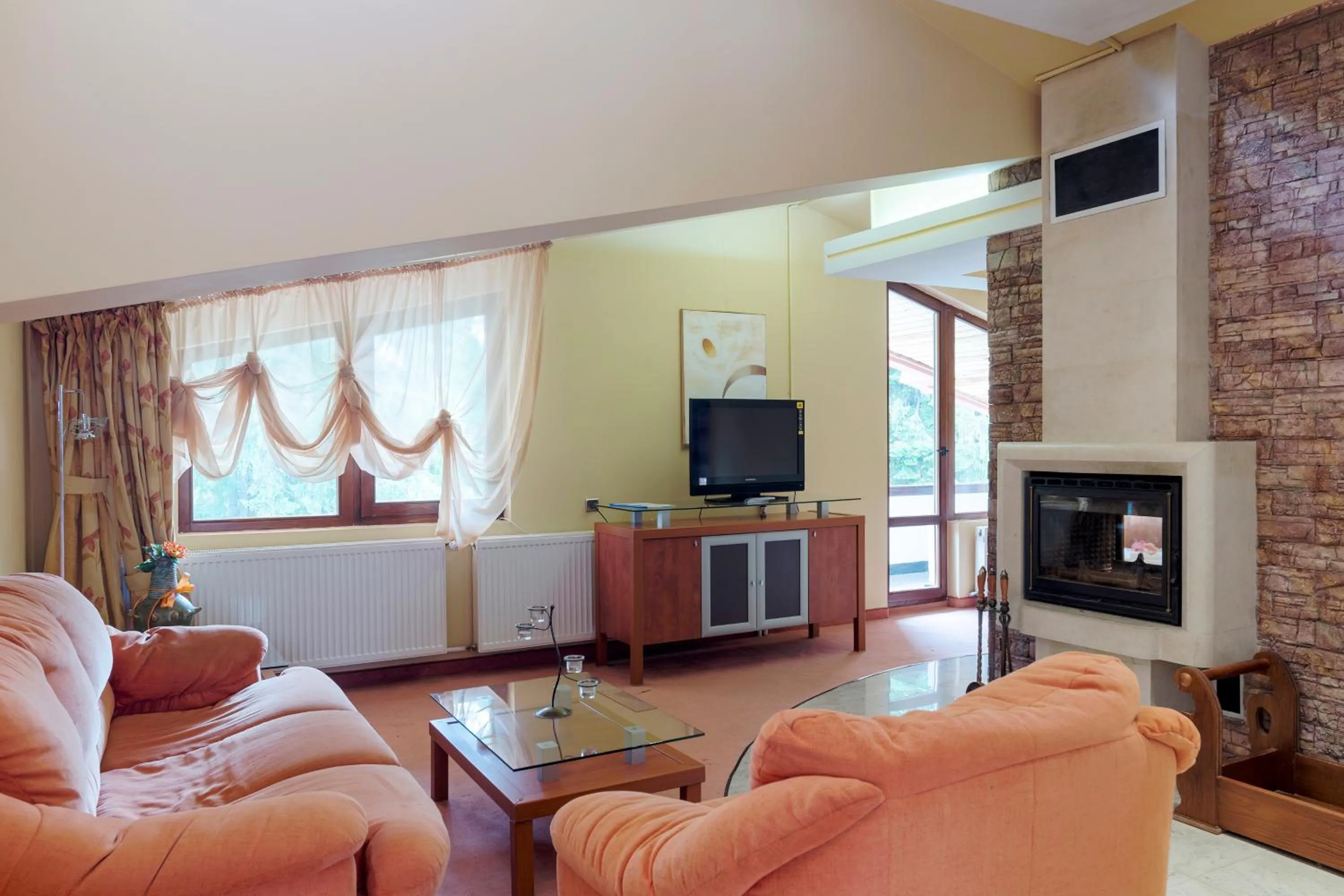 Living room in Elina Hotel