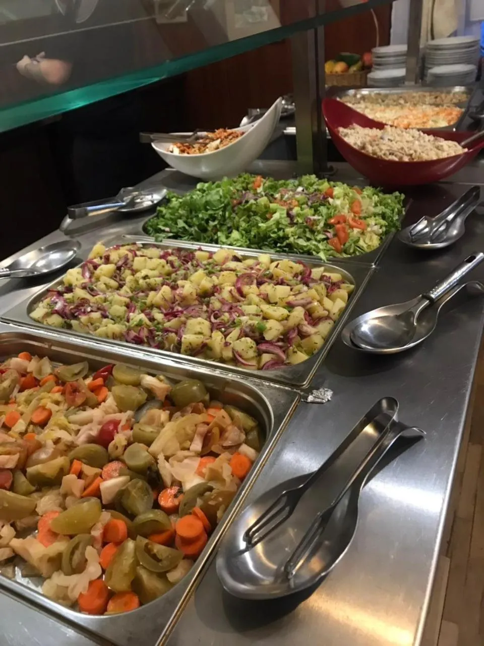 Food and drinks in Elina Hotel