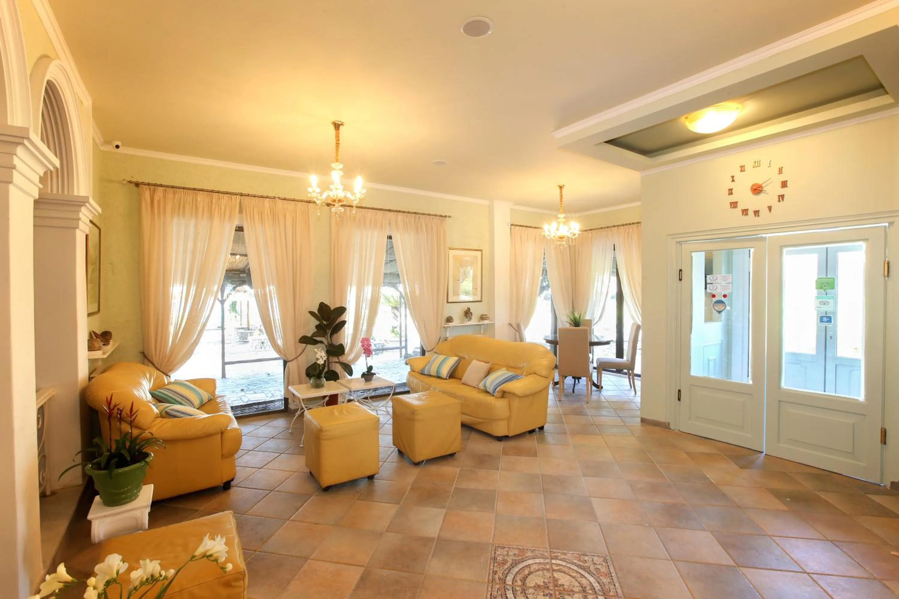 Living room in Molfetta Beach Hotel