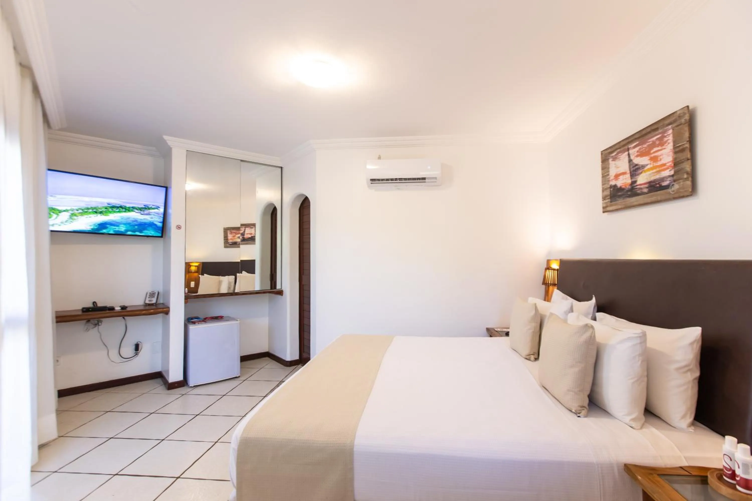 Bed in Duro Beach Hotel