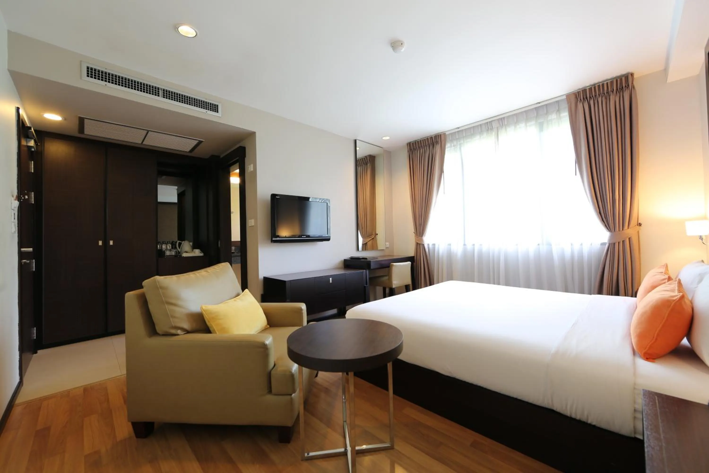 Bedroom, Bed in The Dawin Hotel