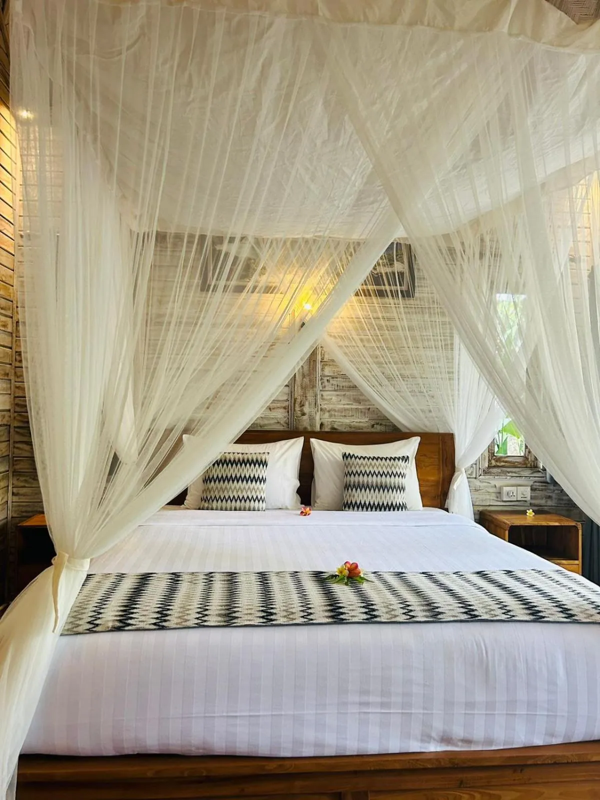 Photo of the whole room, Bed in 221 Garden Cottages