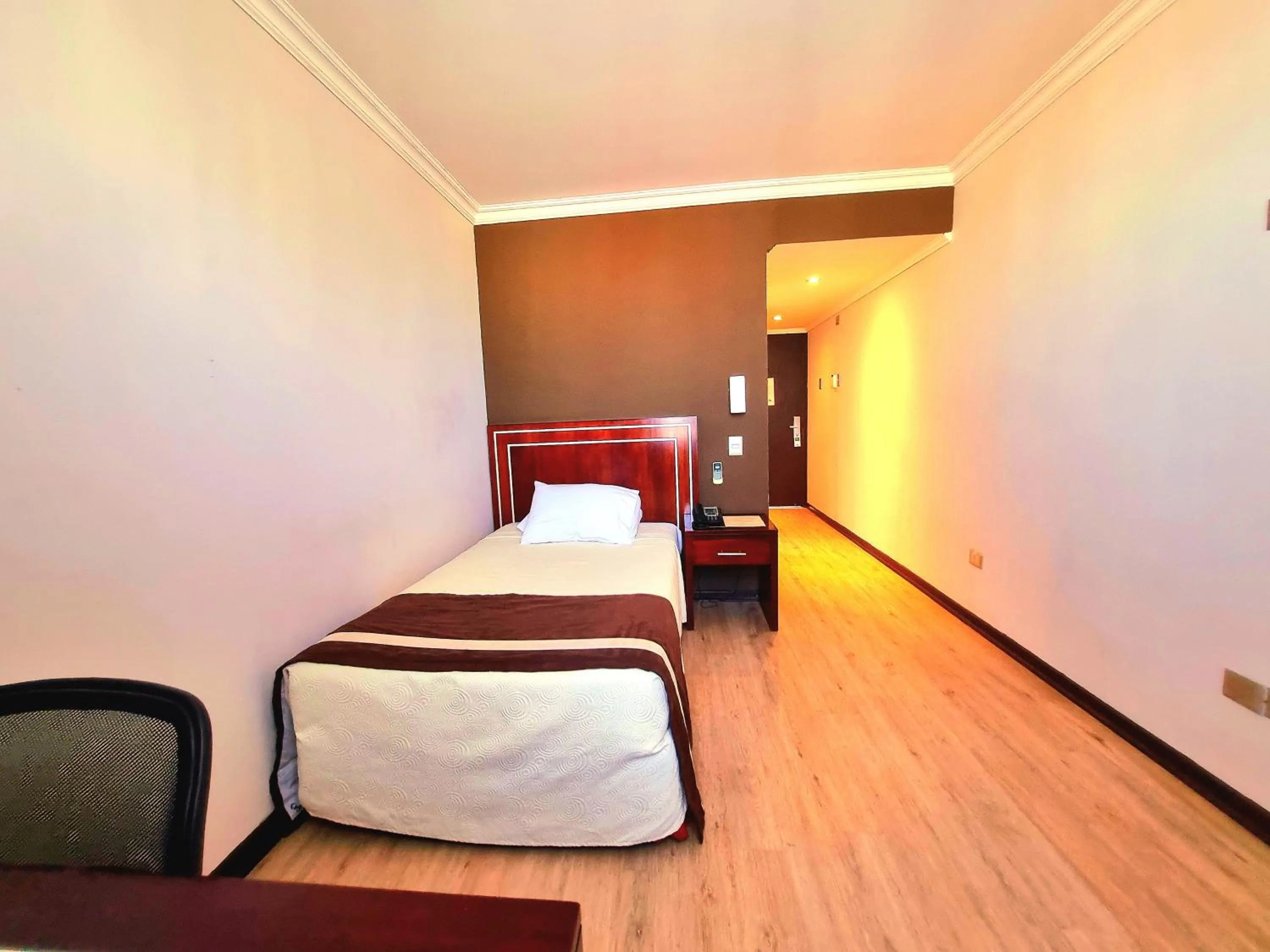 Photo of the whole room, Bed in Hotel El Araucano