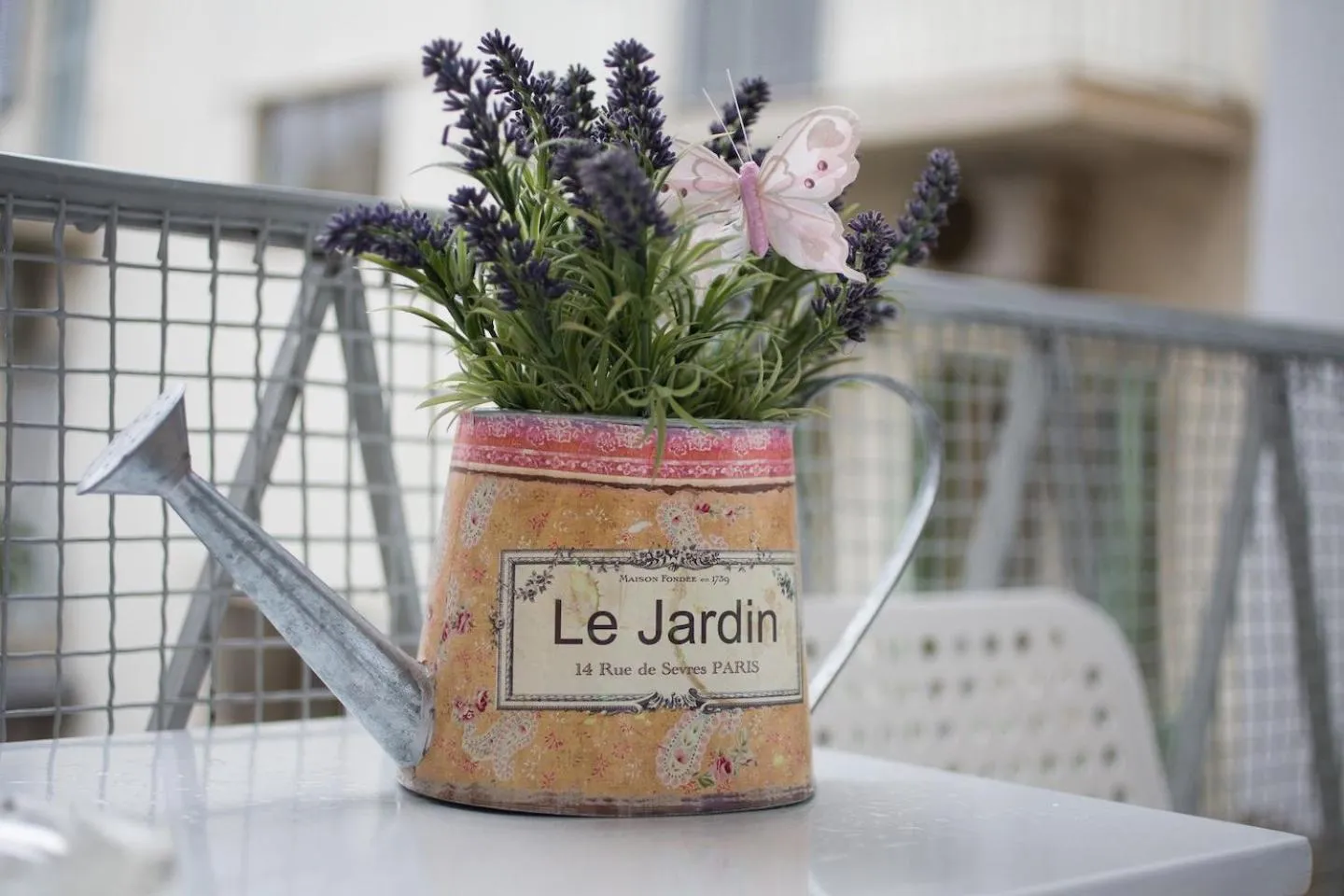 Decorative detail in Acropolis Heart