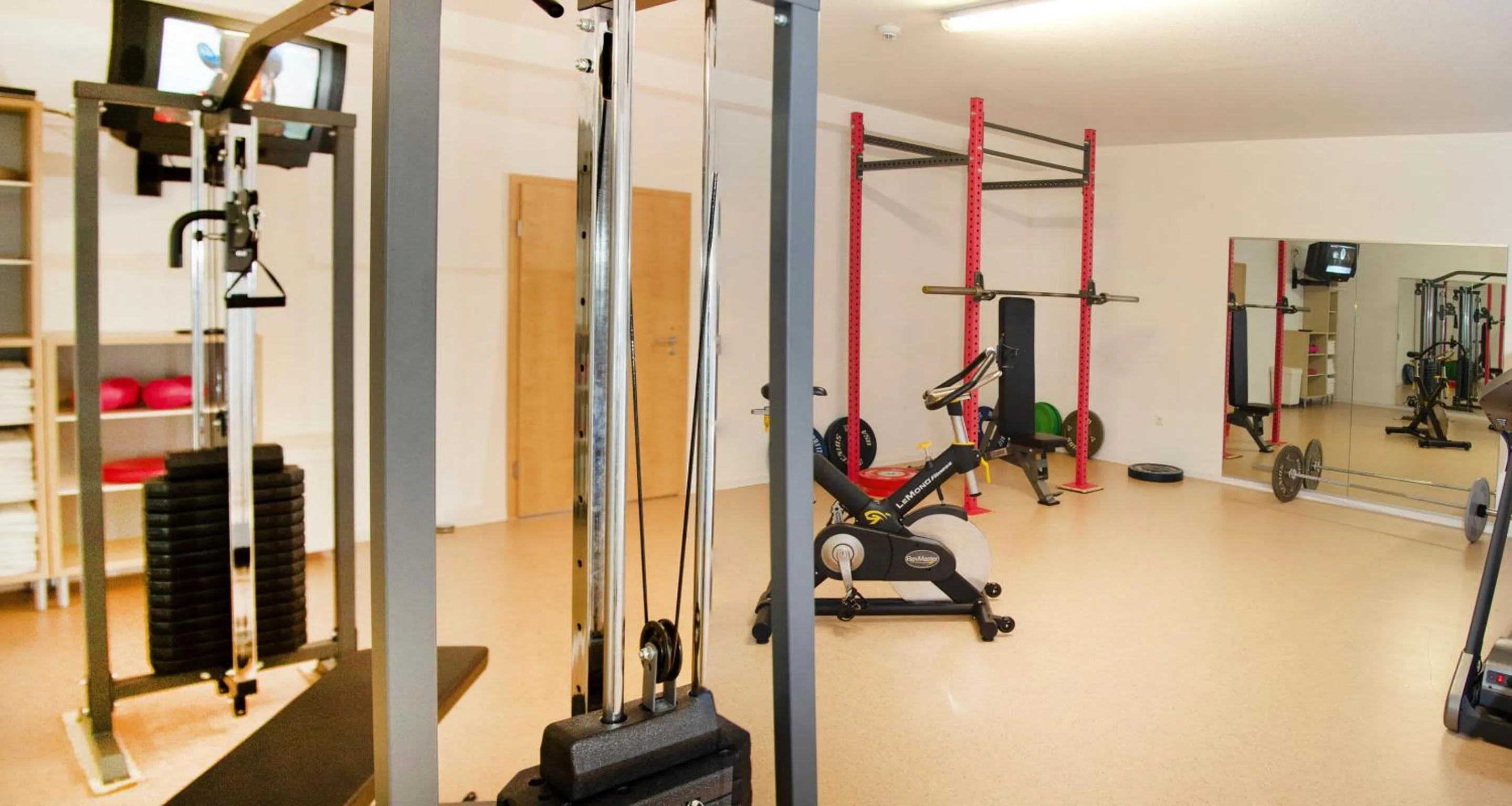 Fitness centre/facilities in Fairway Hotel