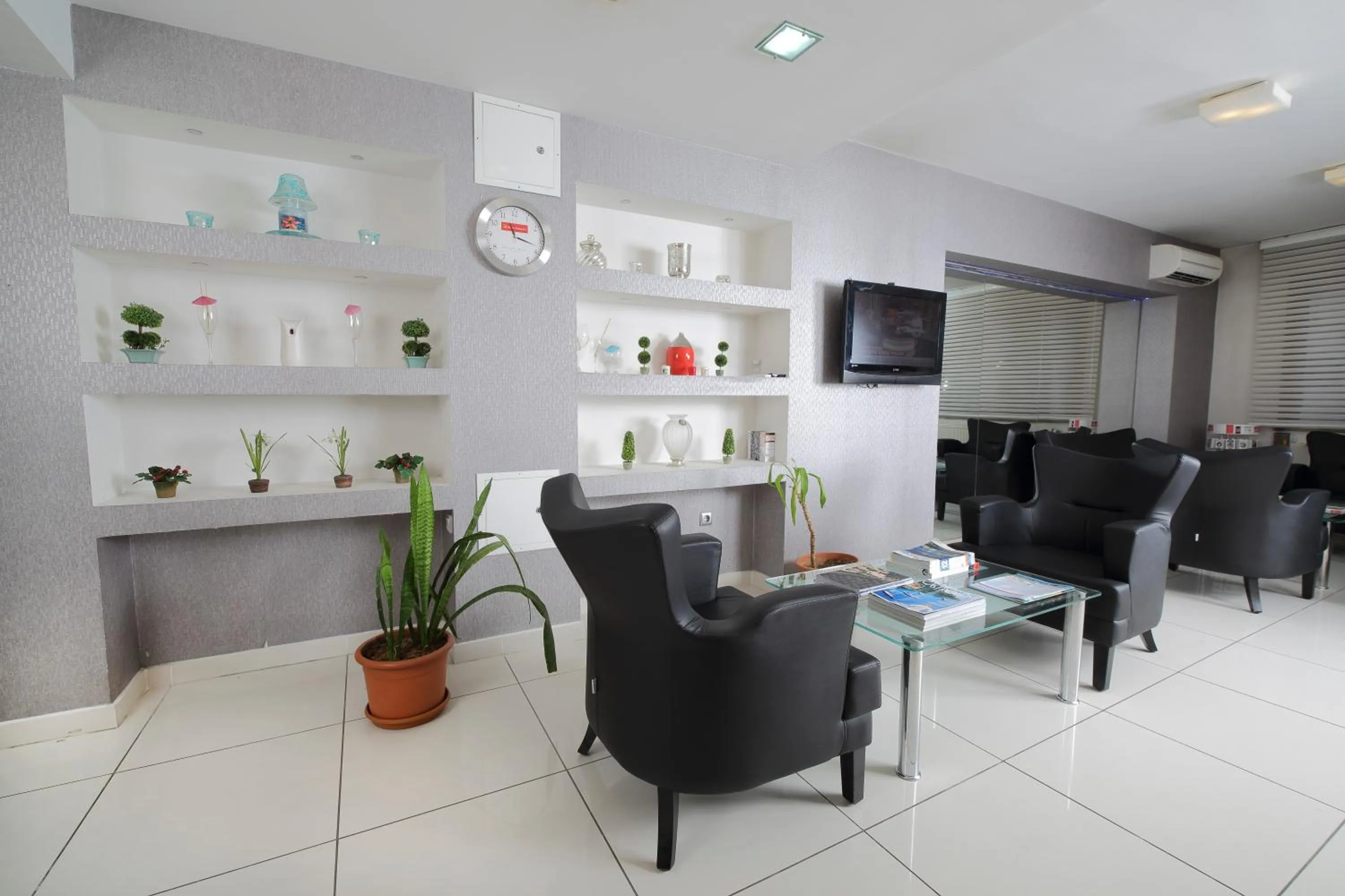 Facade/entrance in Entes Apart