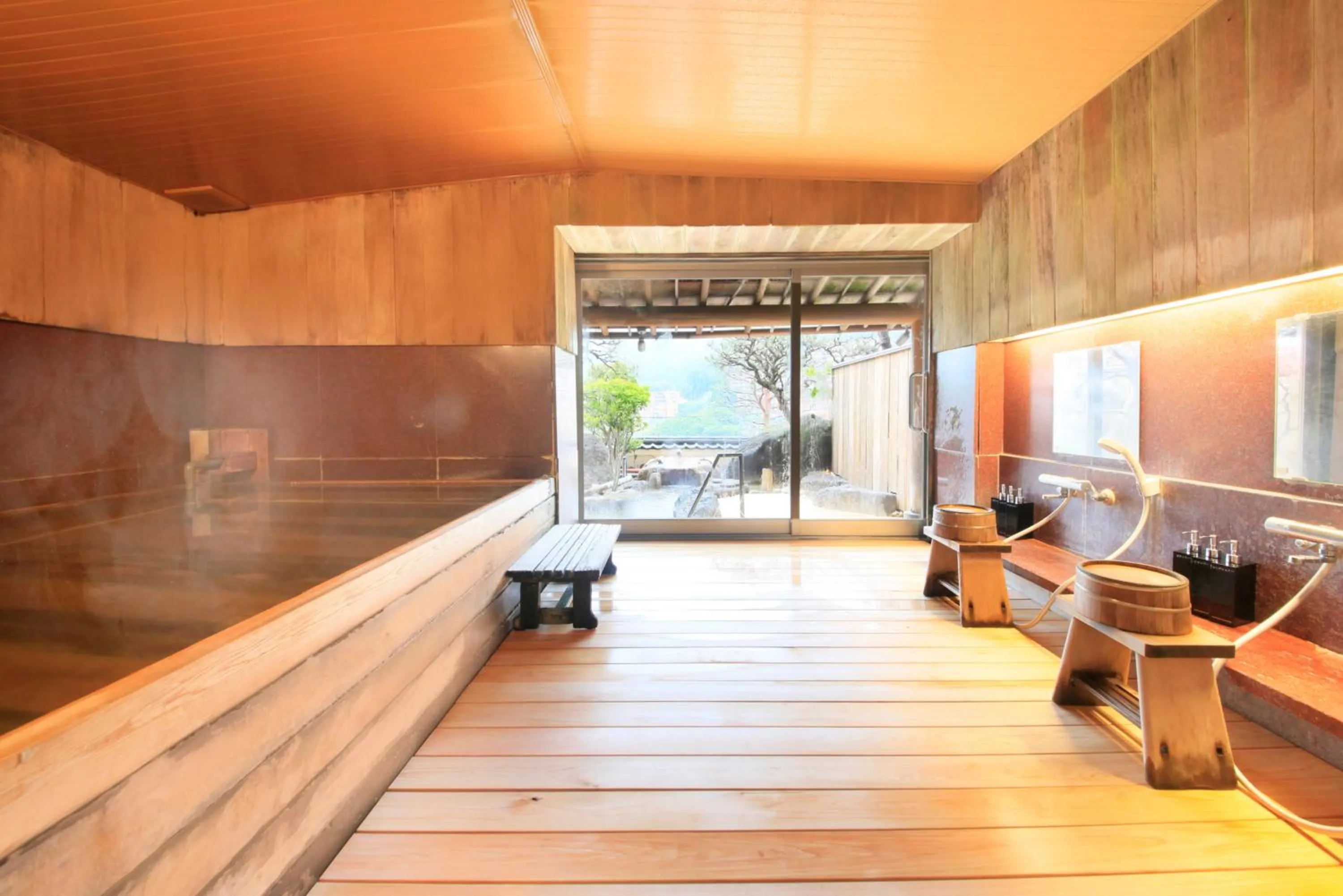 Hot Spring Bath in Wakamatsu HakoneYugawara