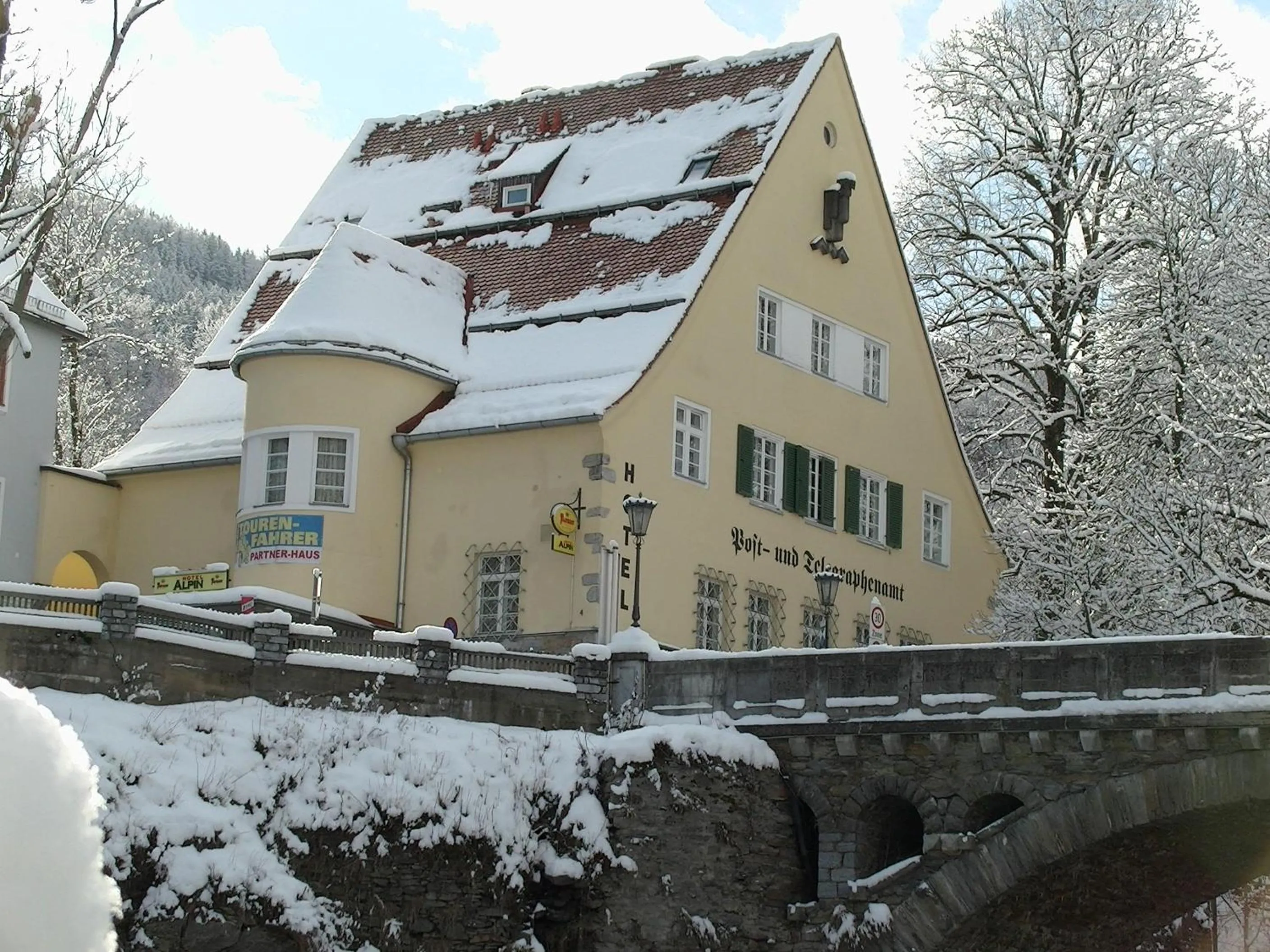 Facade/entrance in Hotel Alpin Murau