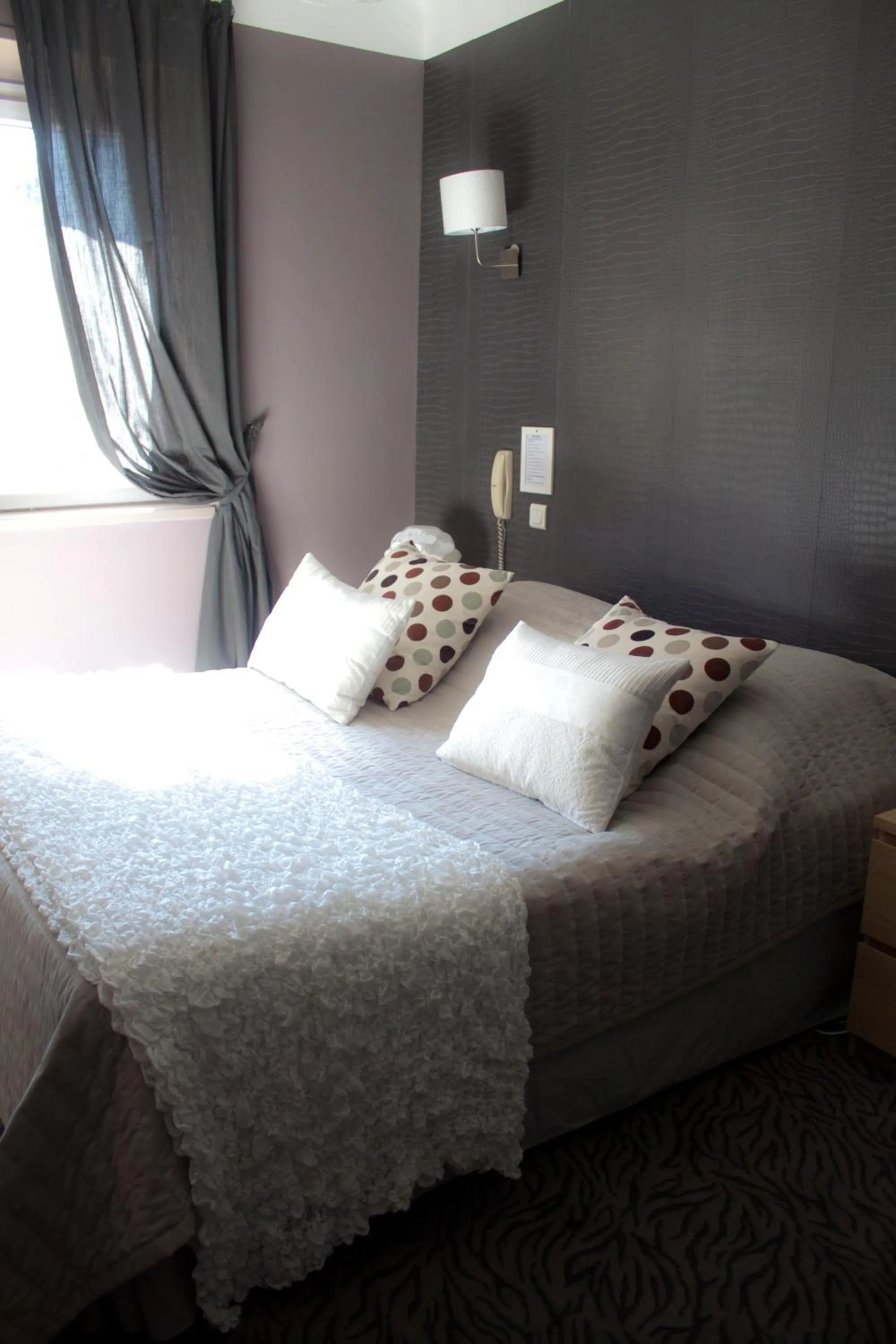 Bedroom, Bed in Logis Hôtel La Magnanerie - Côté Bistro