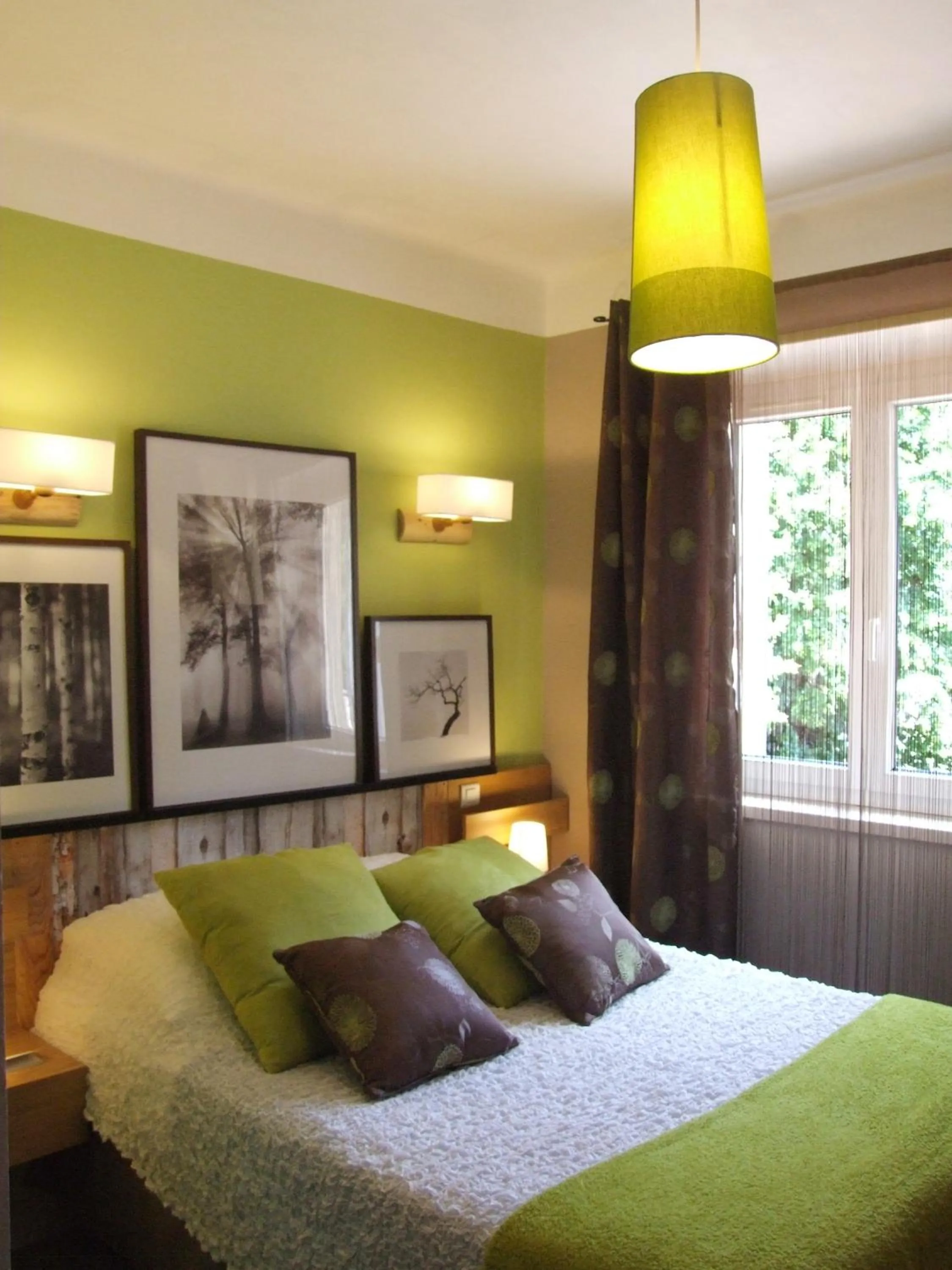 Bedroom, Bed in Logis Hôtel La Magnanerie - Côté Bistro