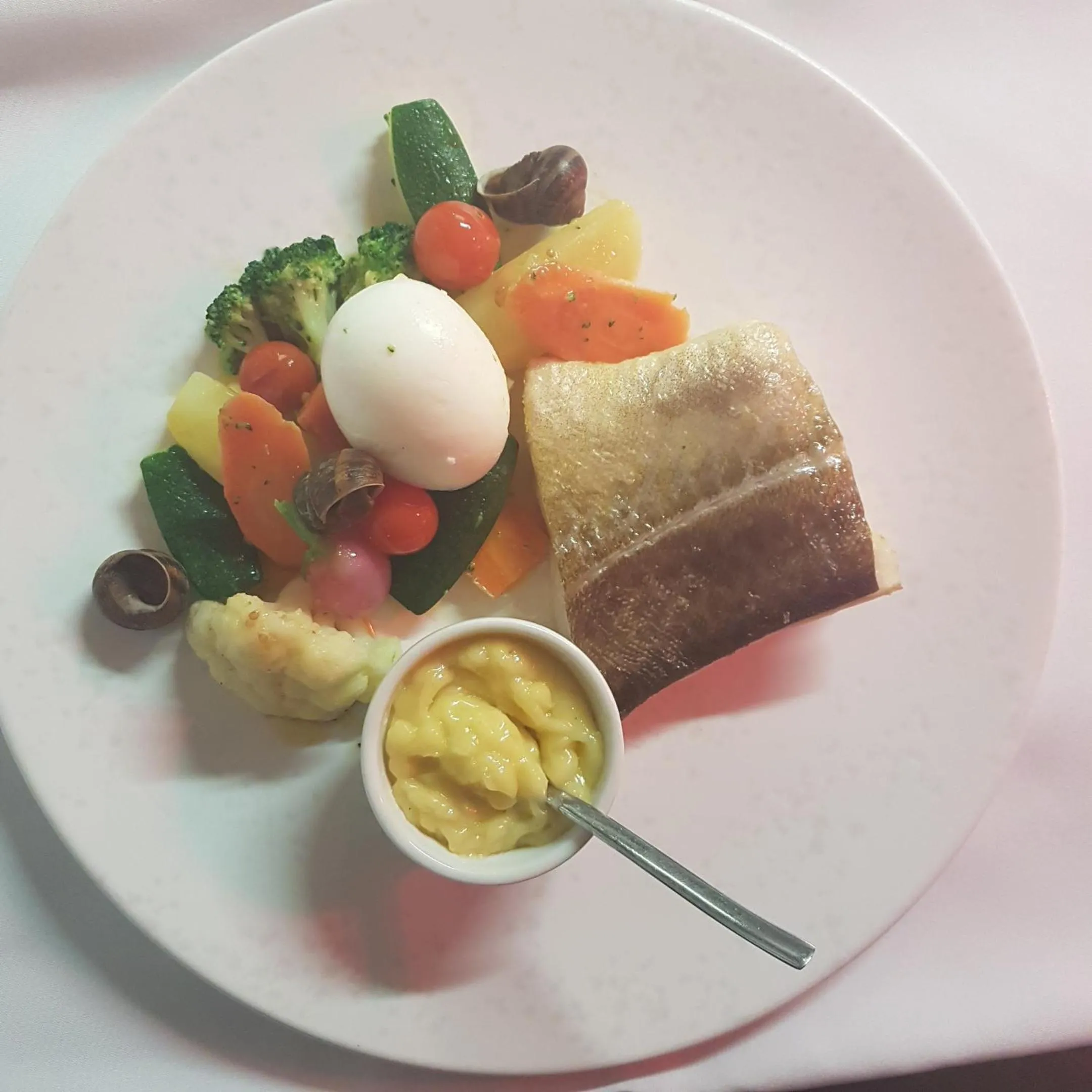 Lunch in Logis Hôtel La Magnanerie - Côté Bistro