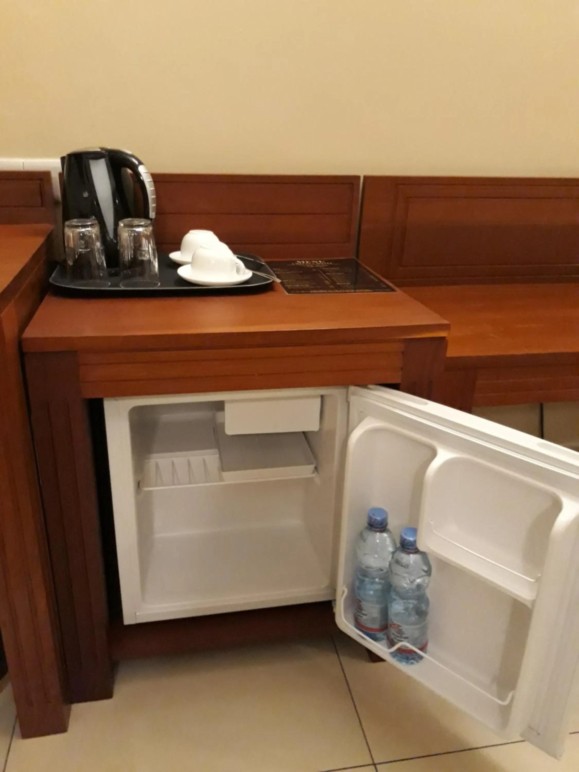 Coffee/tea facilities in Chelsea Hotel