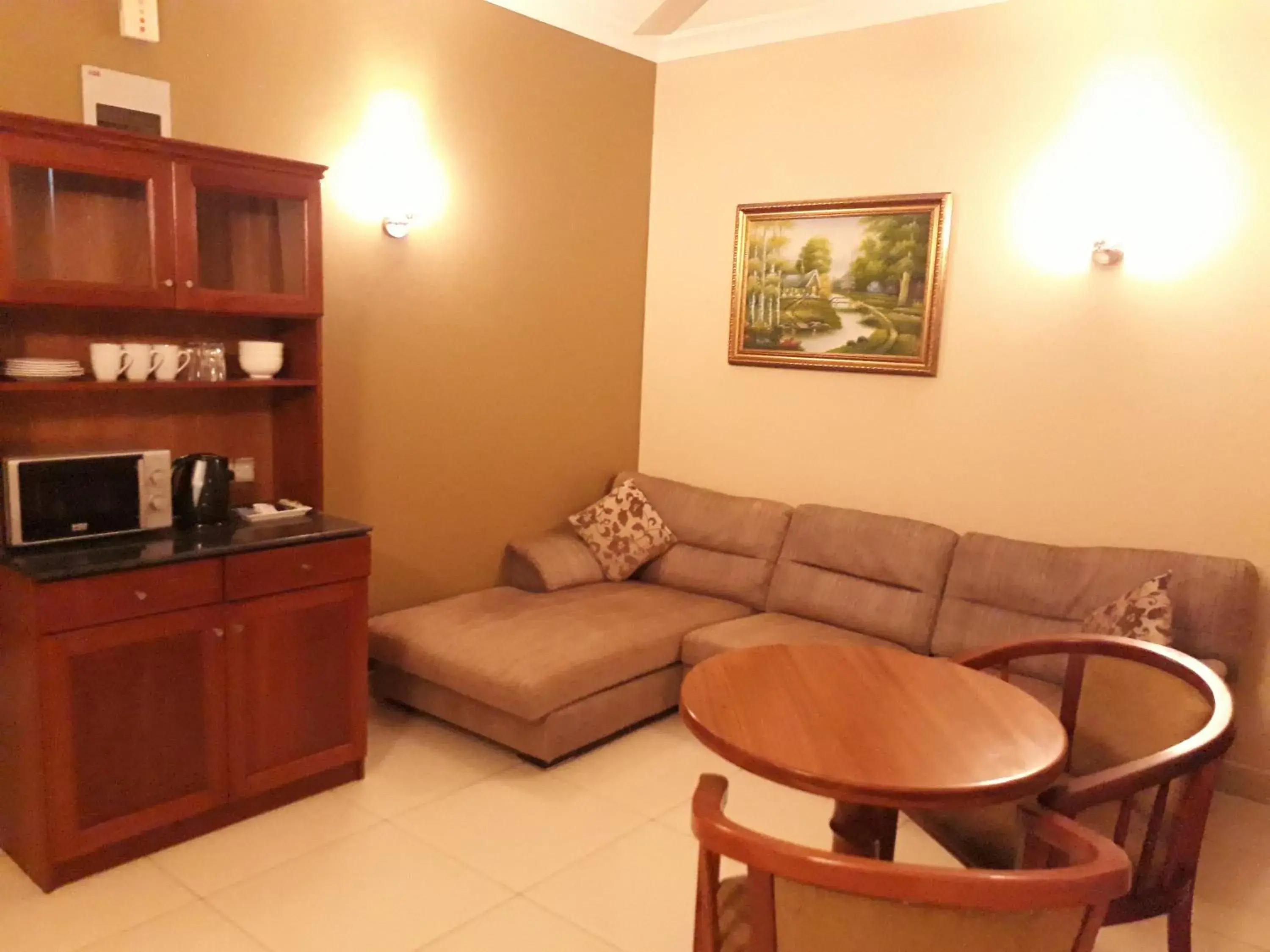 Queen Suite in Chelsea Hotel Queen Suite in Chelsea Hotel