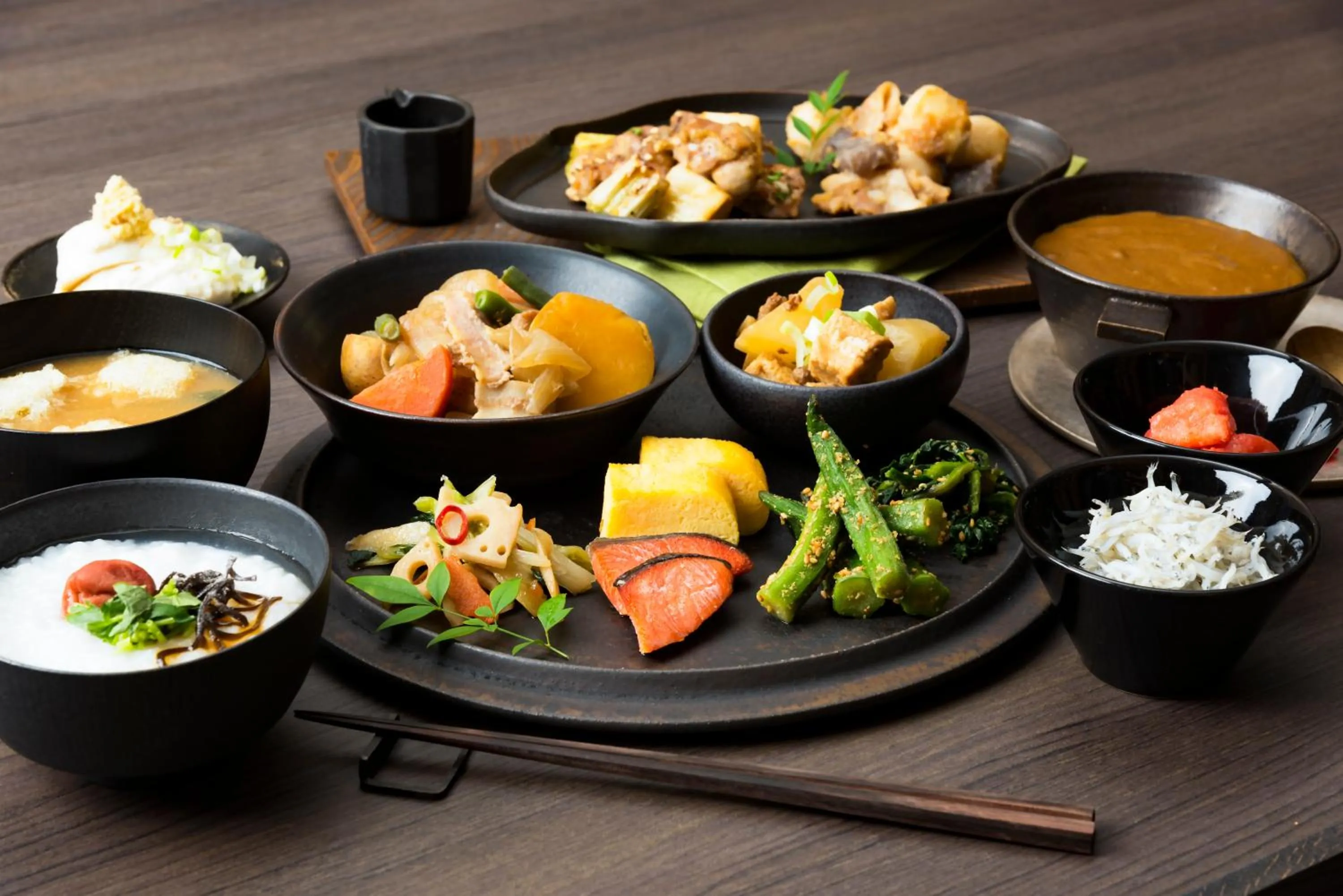 Food and drinks in Candeo Hotels Tokyo Shimbashi