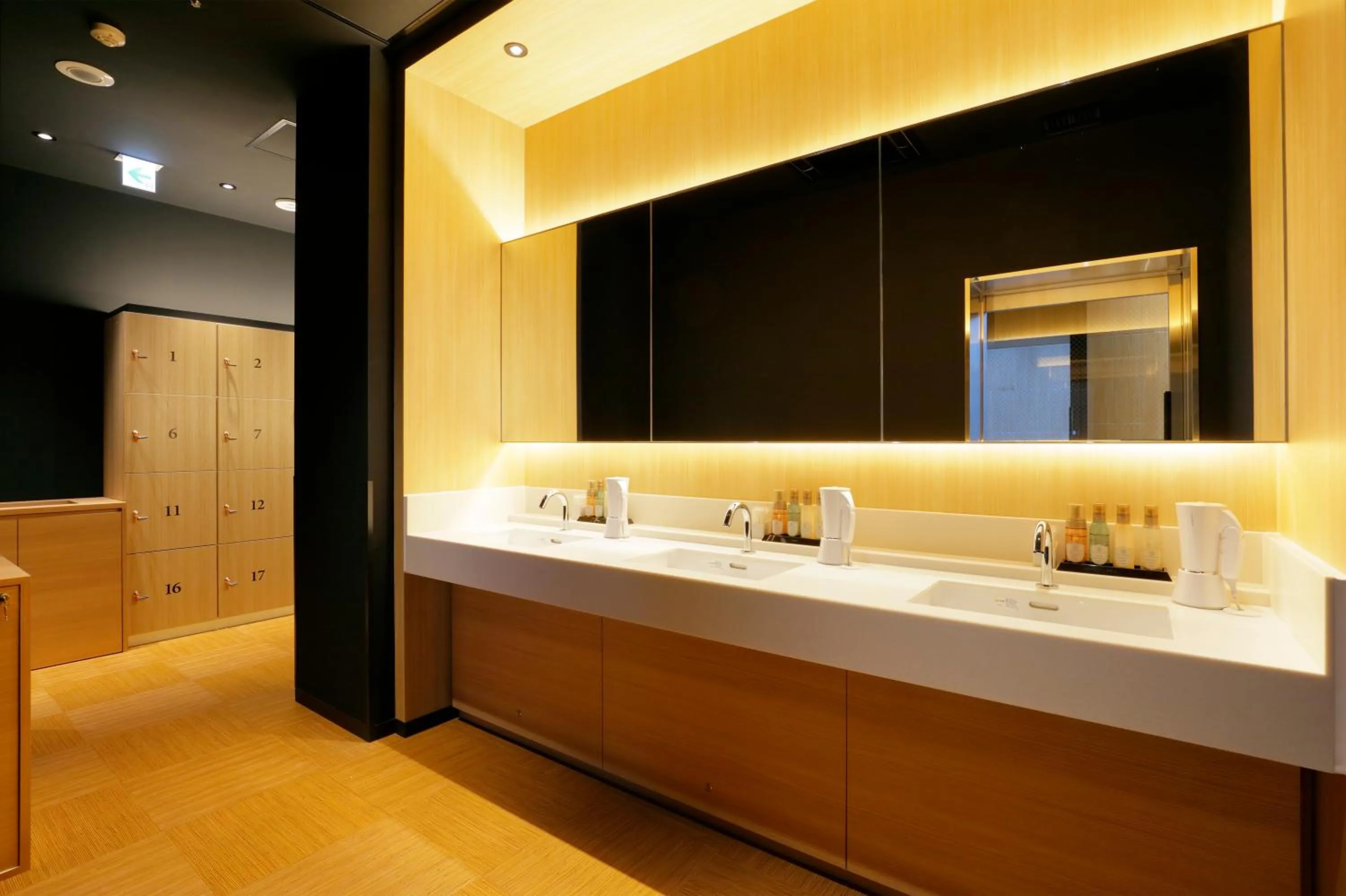 Spa and wellness centre/facilities in Candeo Hotels Tokyo Shimbashi