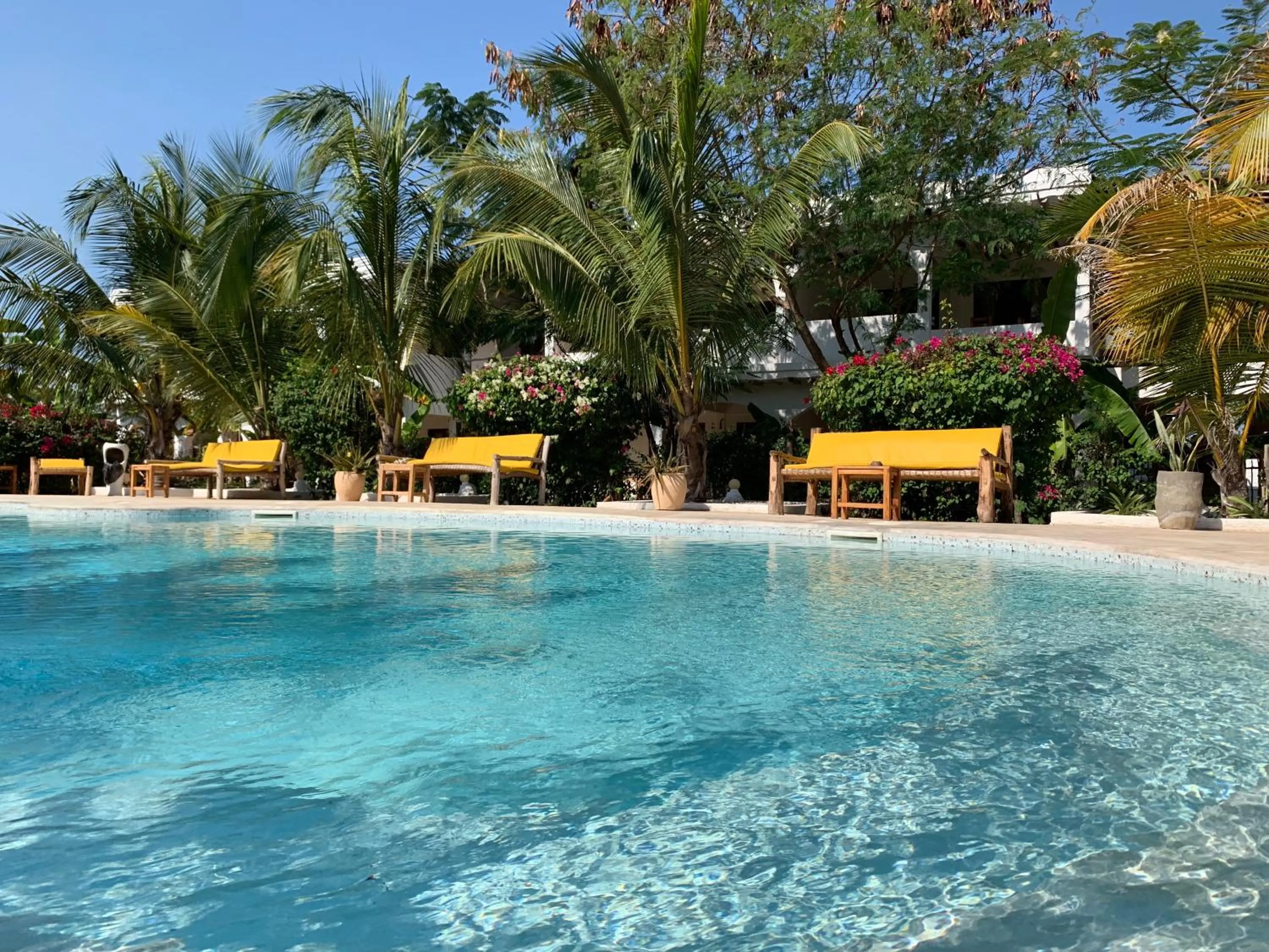Swimming pool in Breeze Residence