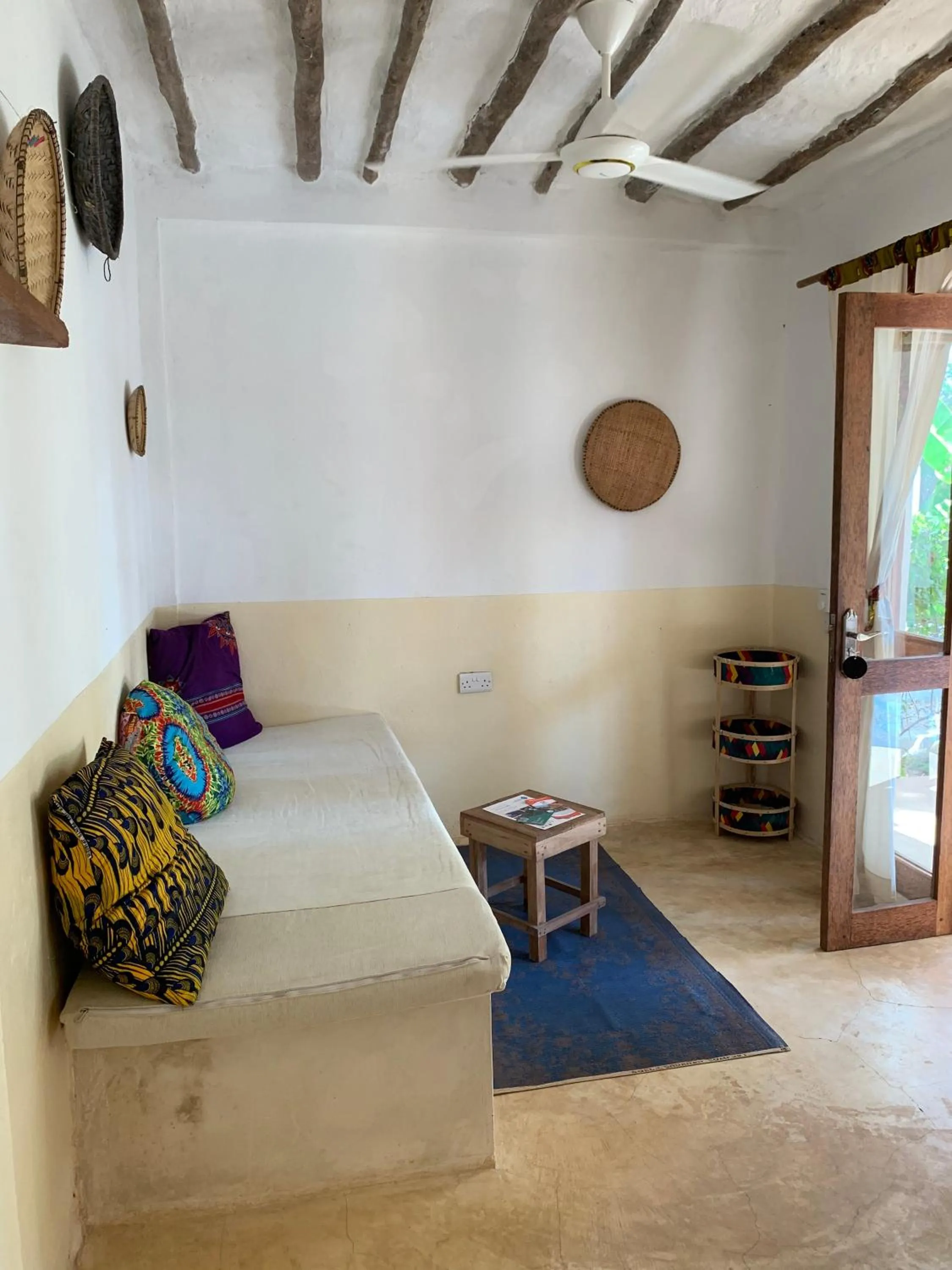 Living room, Bed in Breeze Residence