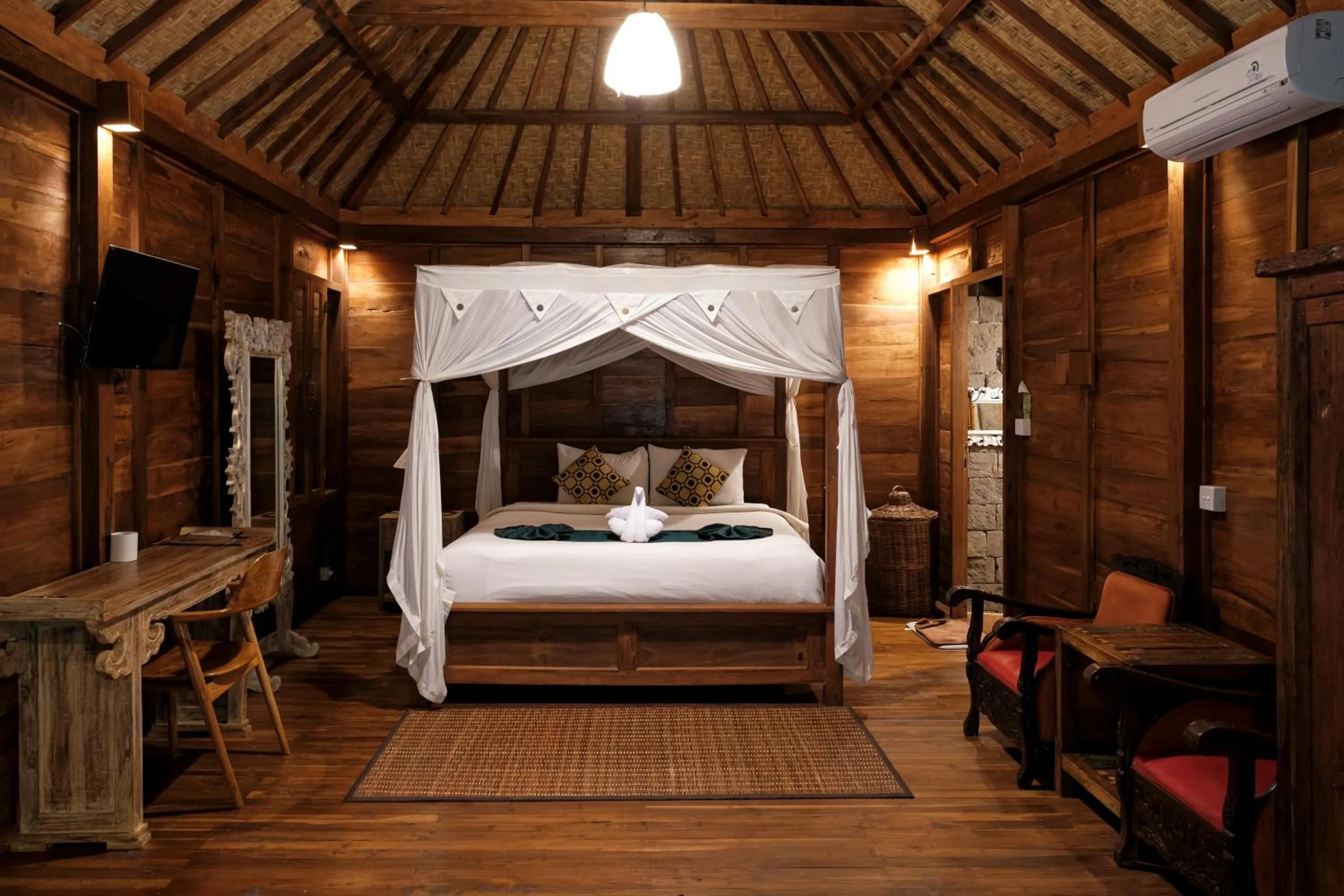 Bedroom, Bed in Song Broek Bali